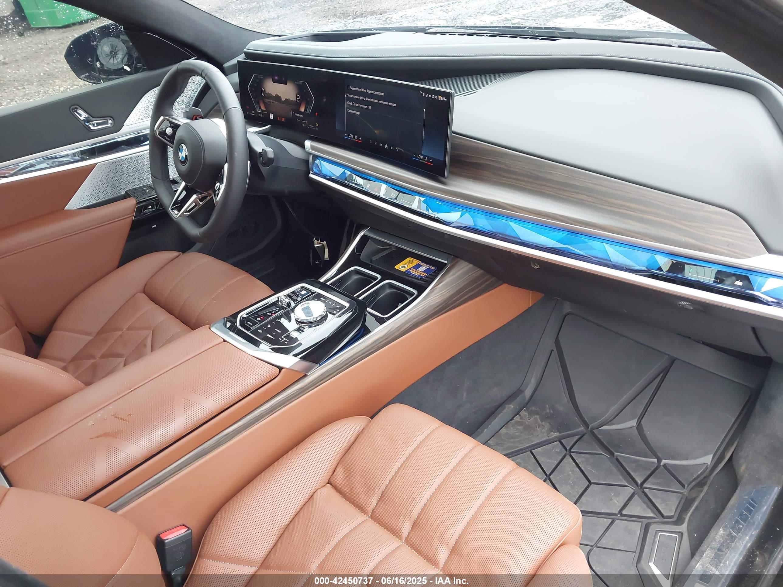 BMW 760 image 5