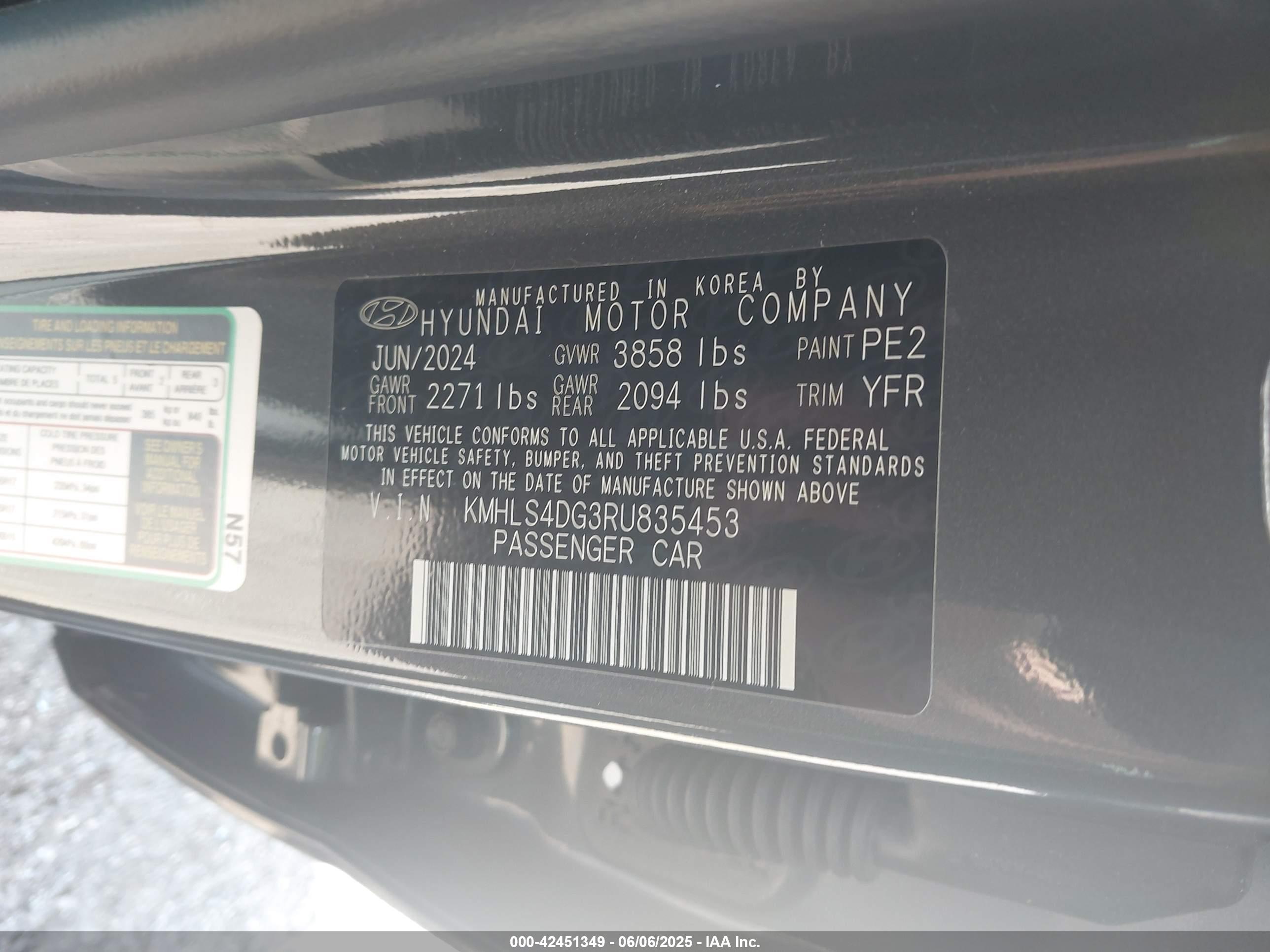 HYUNDAI ELANTRA image 9