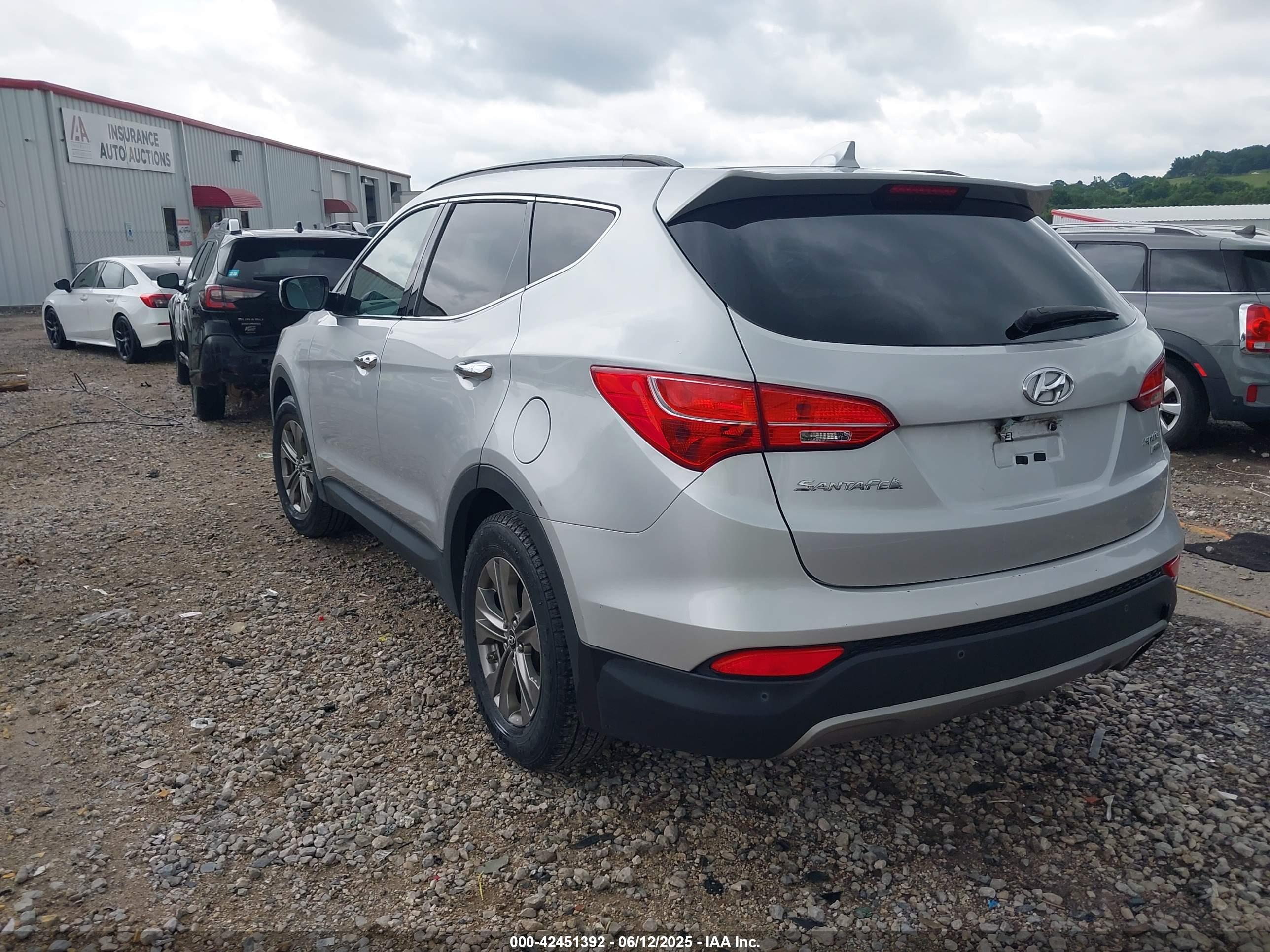 HYUNDAI SANTA image 3