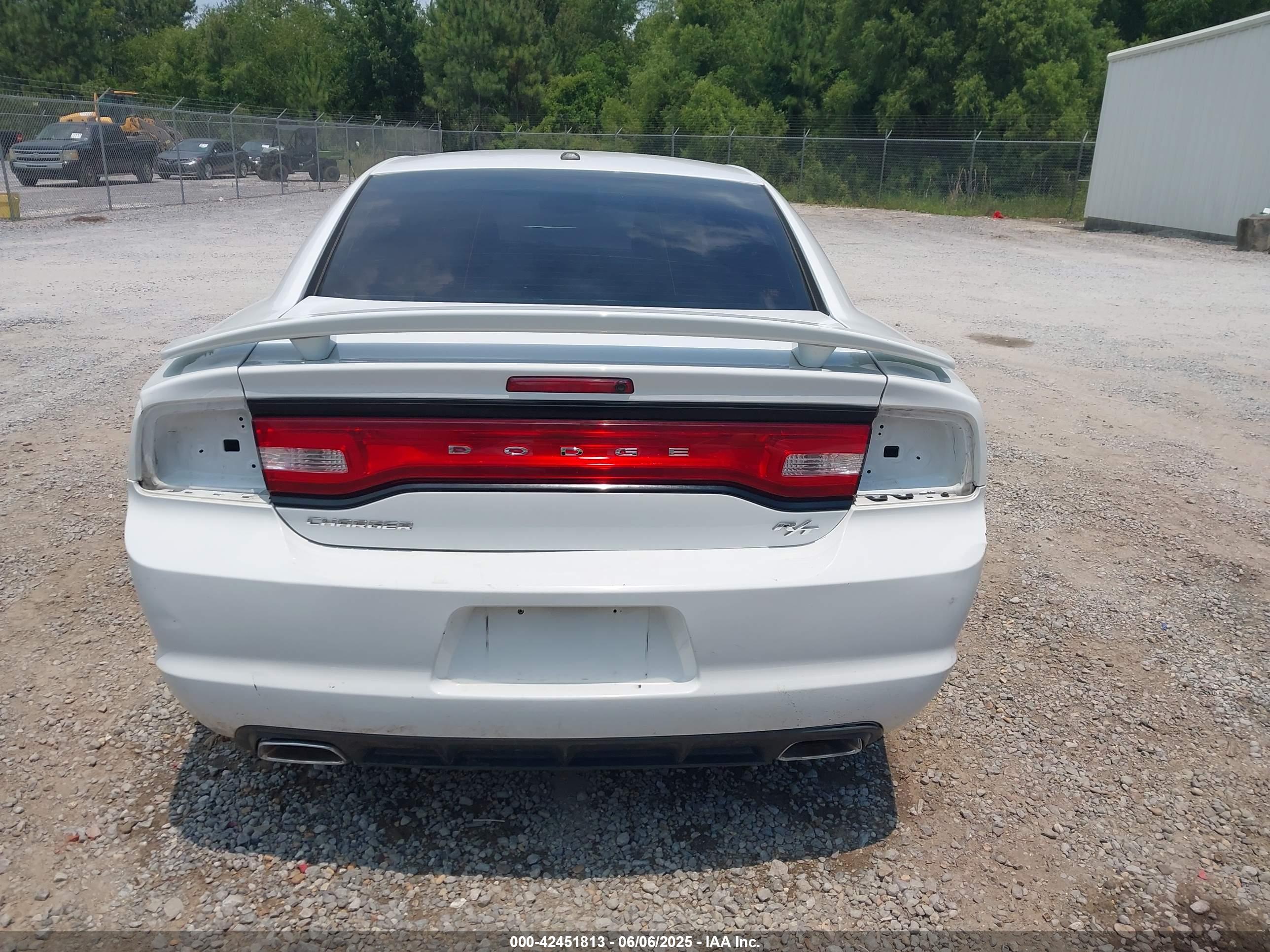 DODGE CHARGER image 6