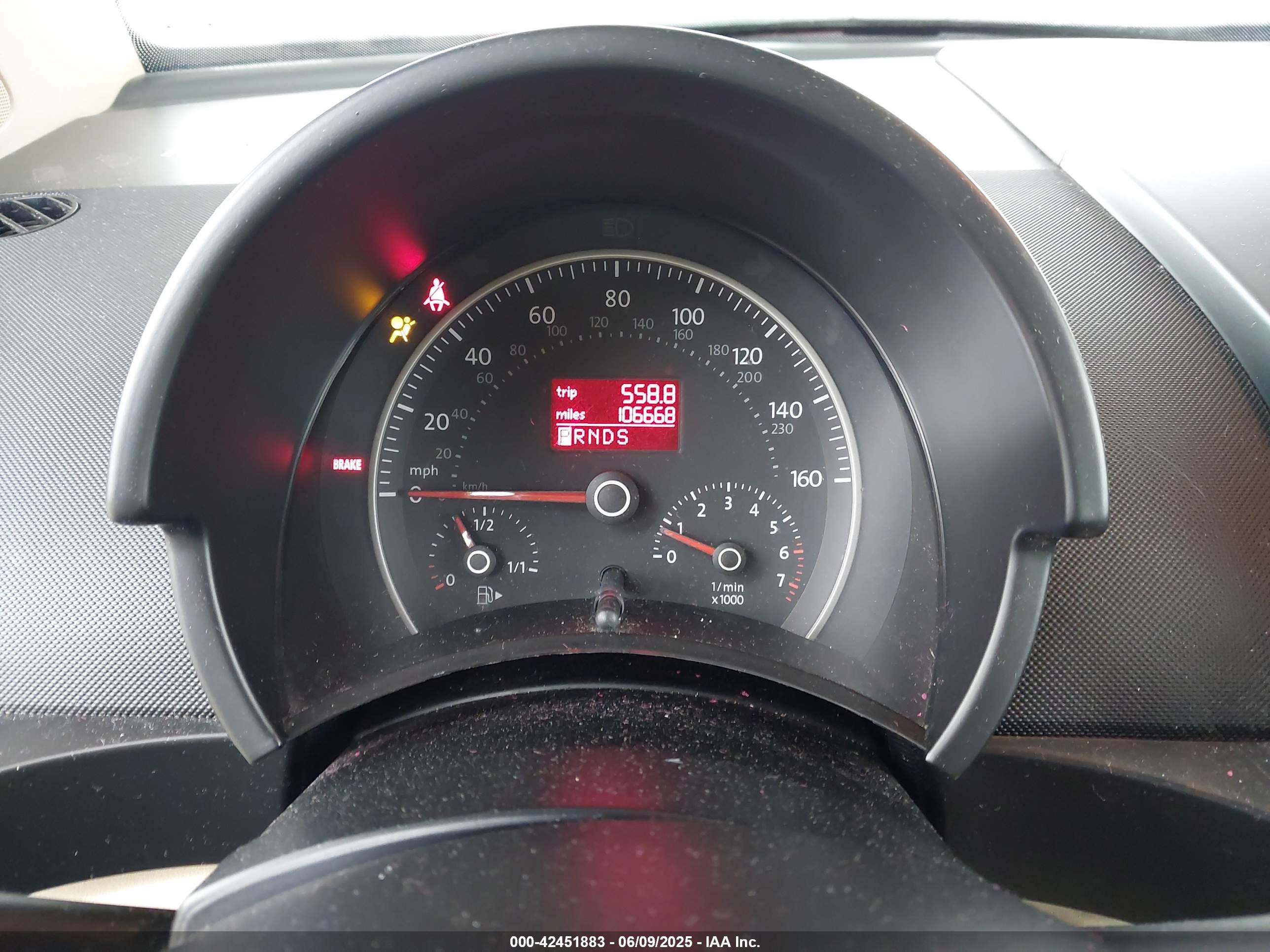 VOLKSWAGEN NEW image 7