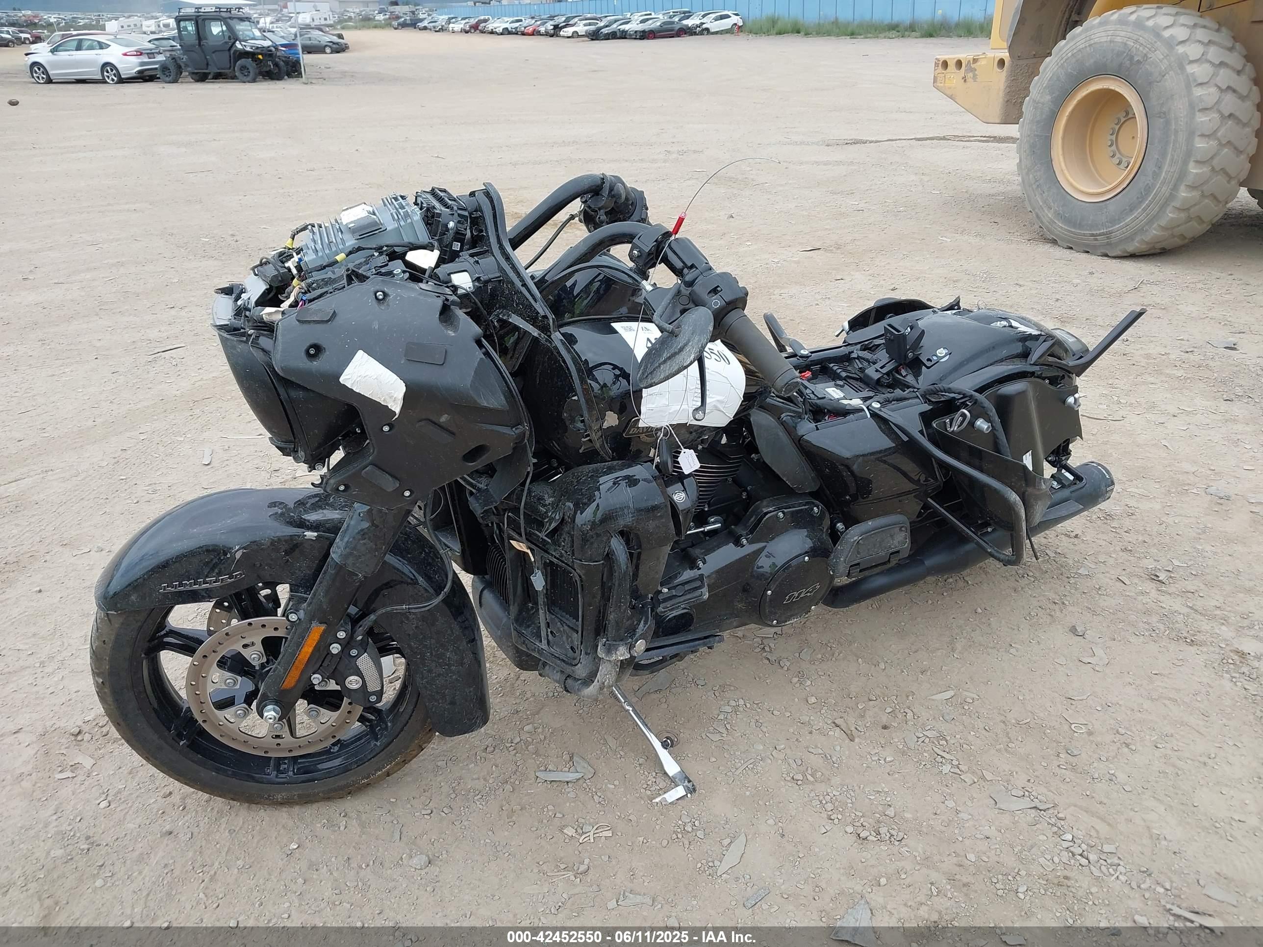 HARLEY-DAVIDSON FLTRK image 2