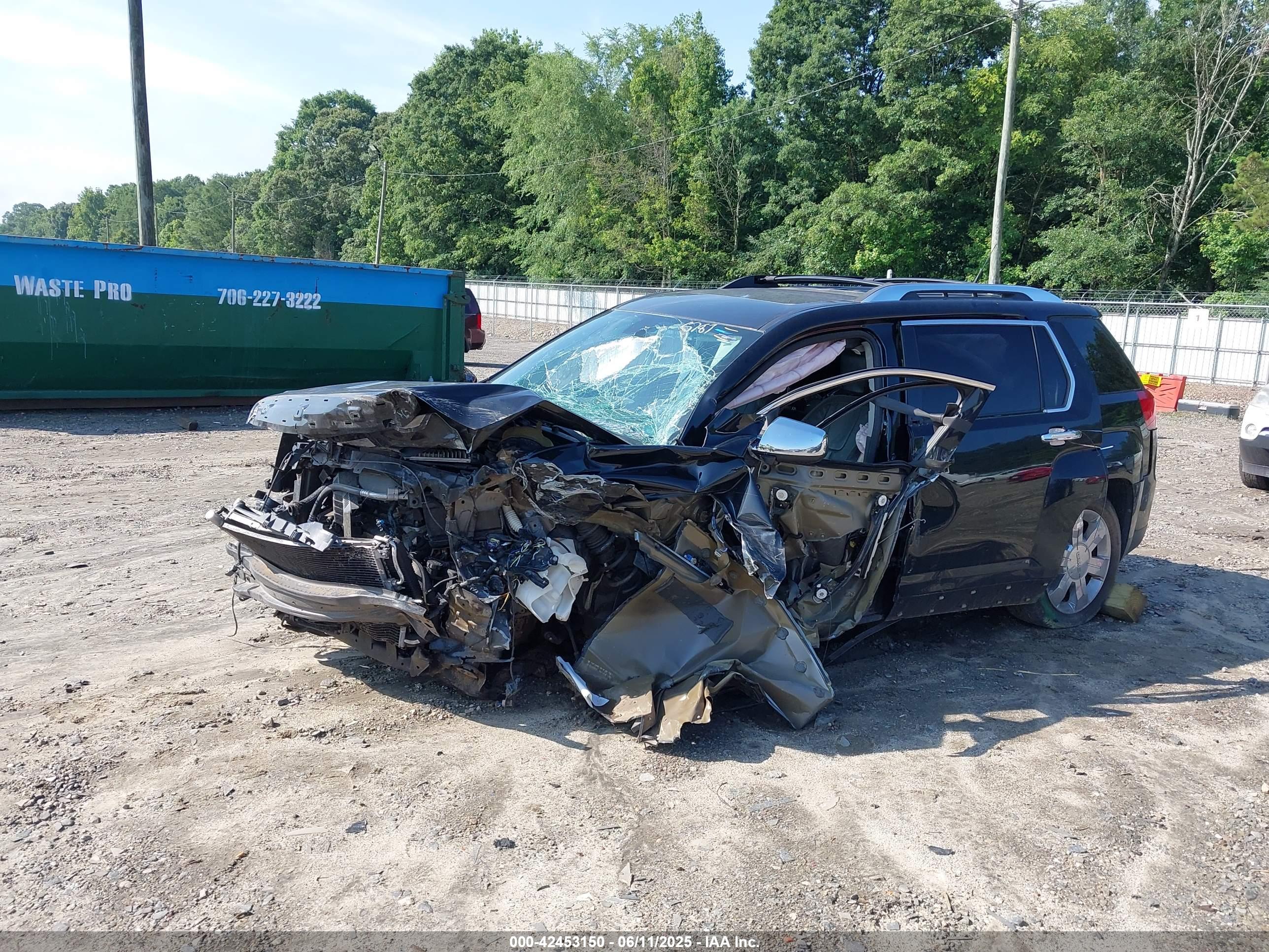 GMC TERRAIN image 6