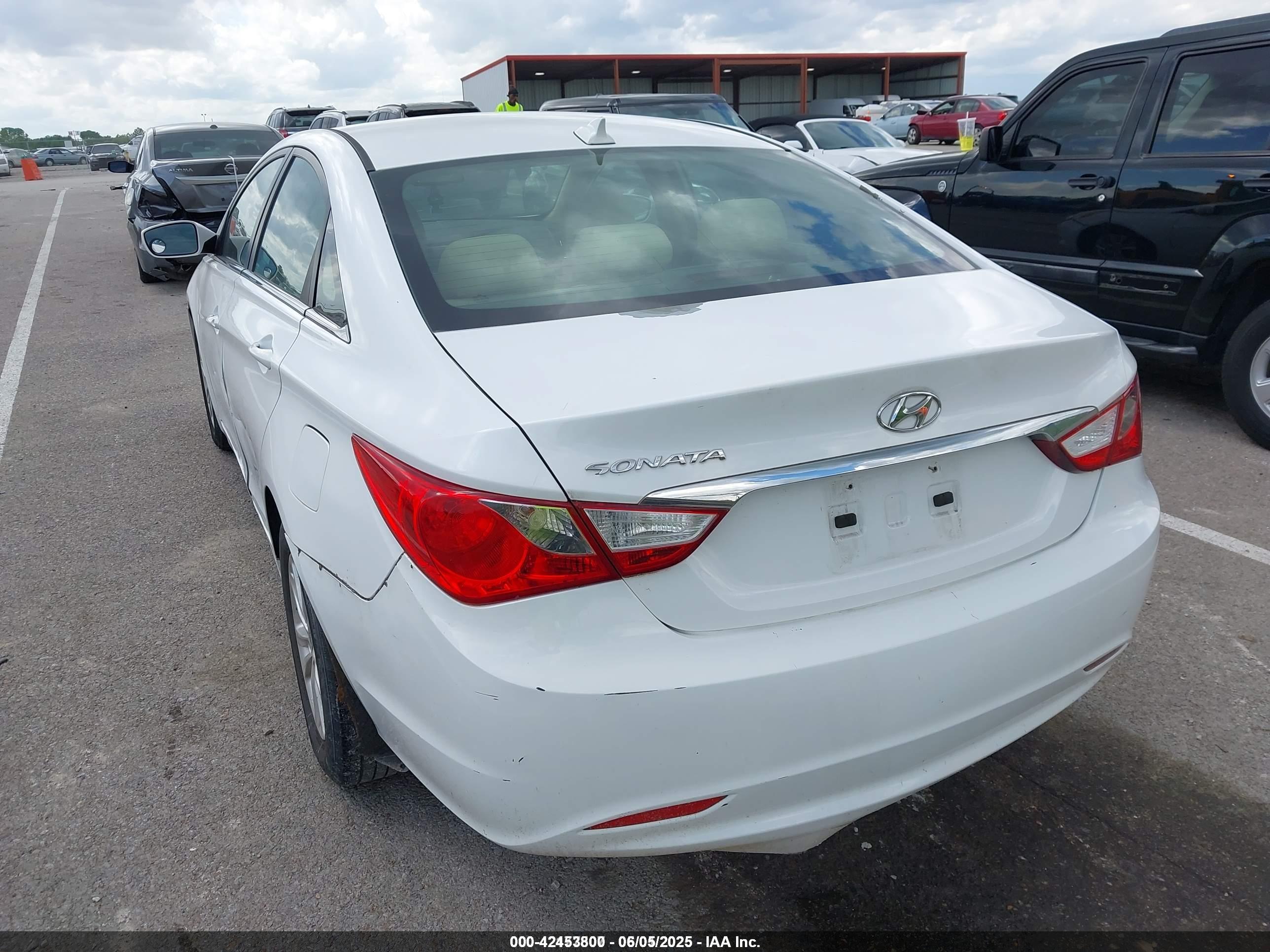 HYUNDAI SONATA image 3