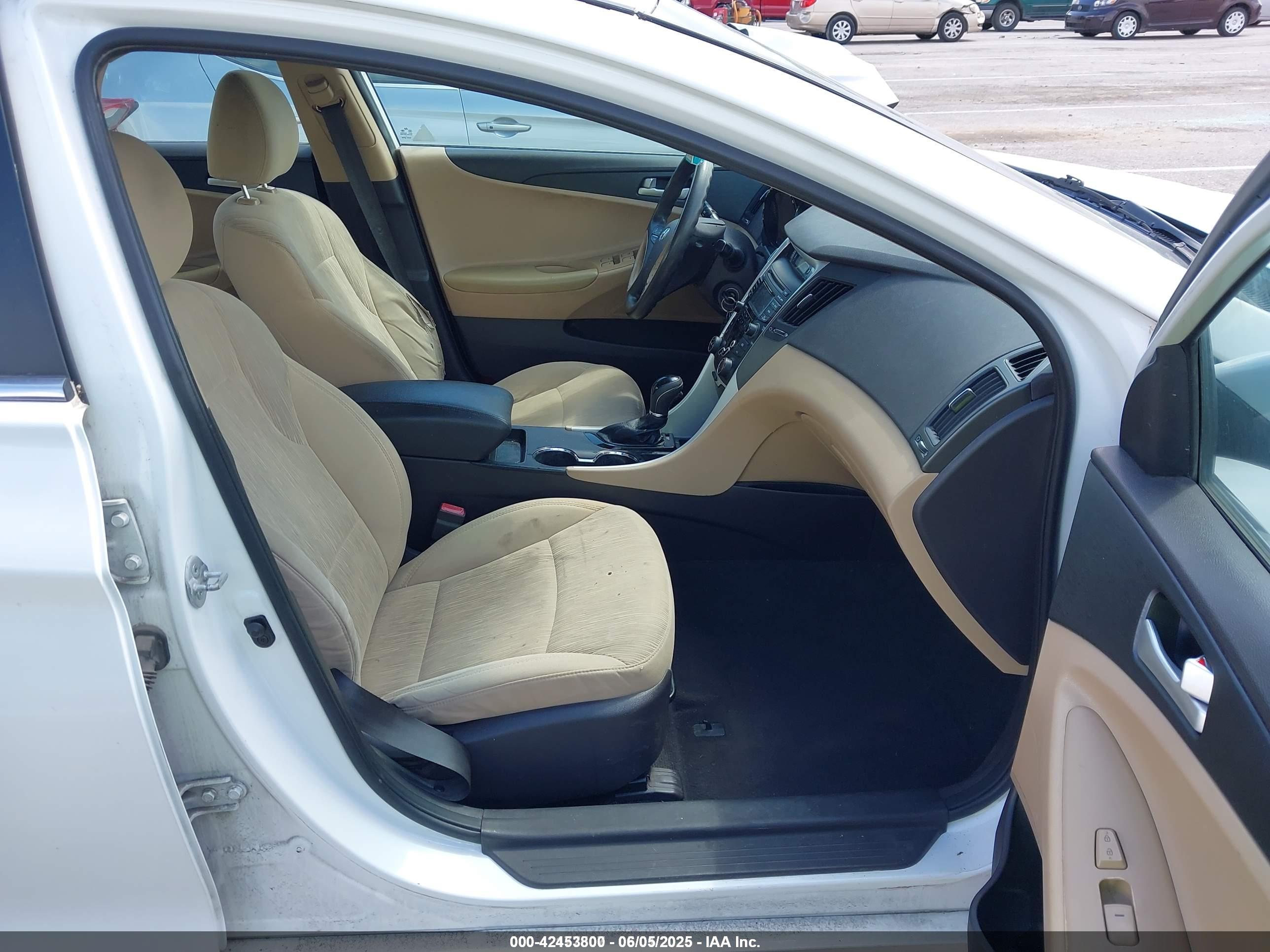 HYUNDAI SONATA image 5