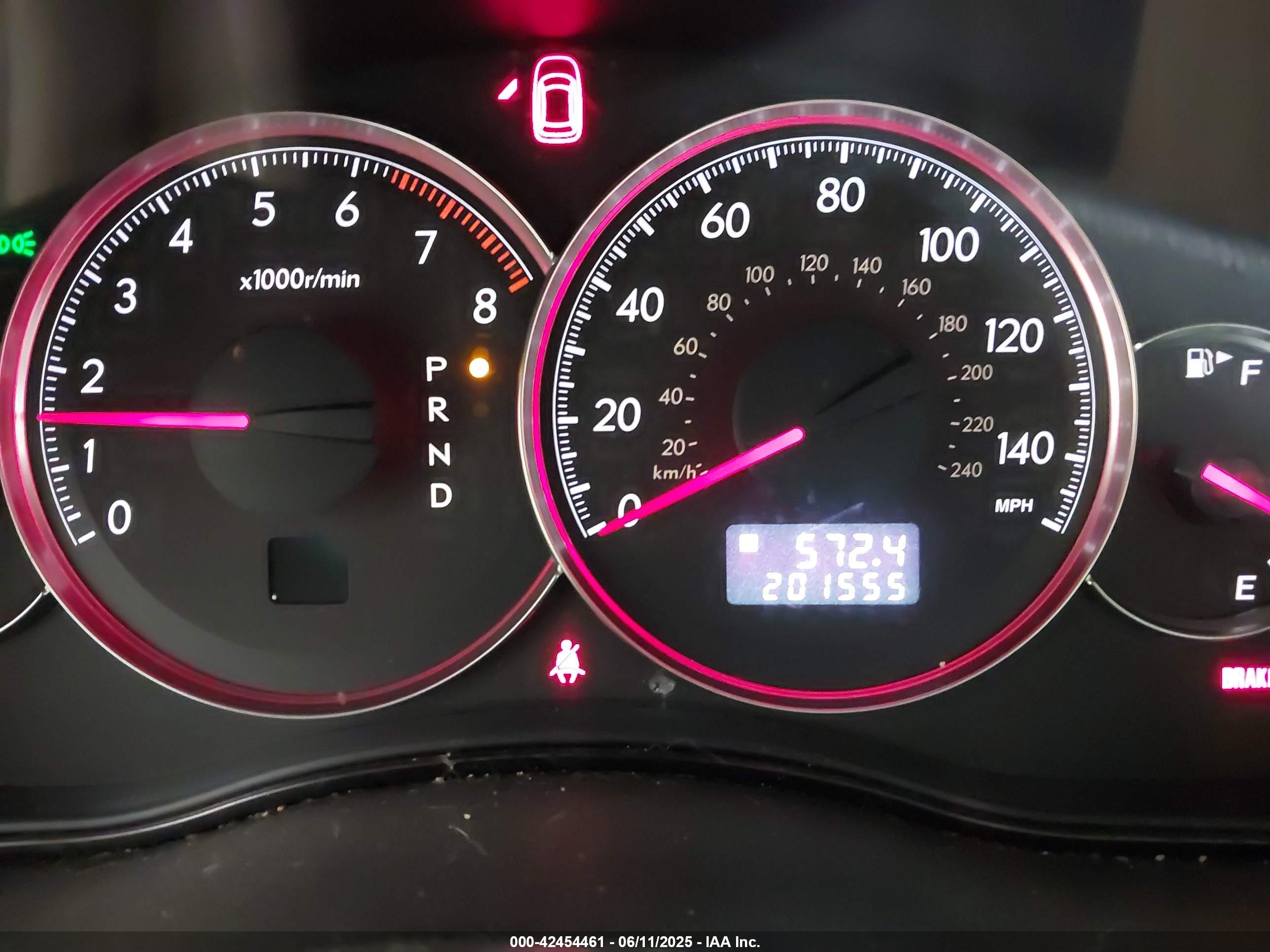 SUBARU OUTBACK image 7