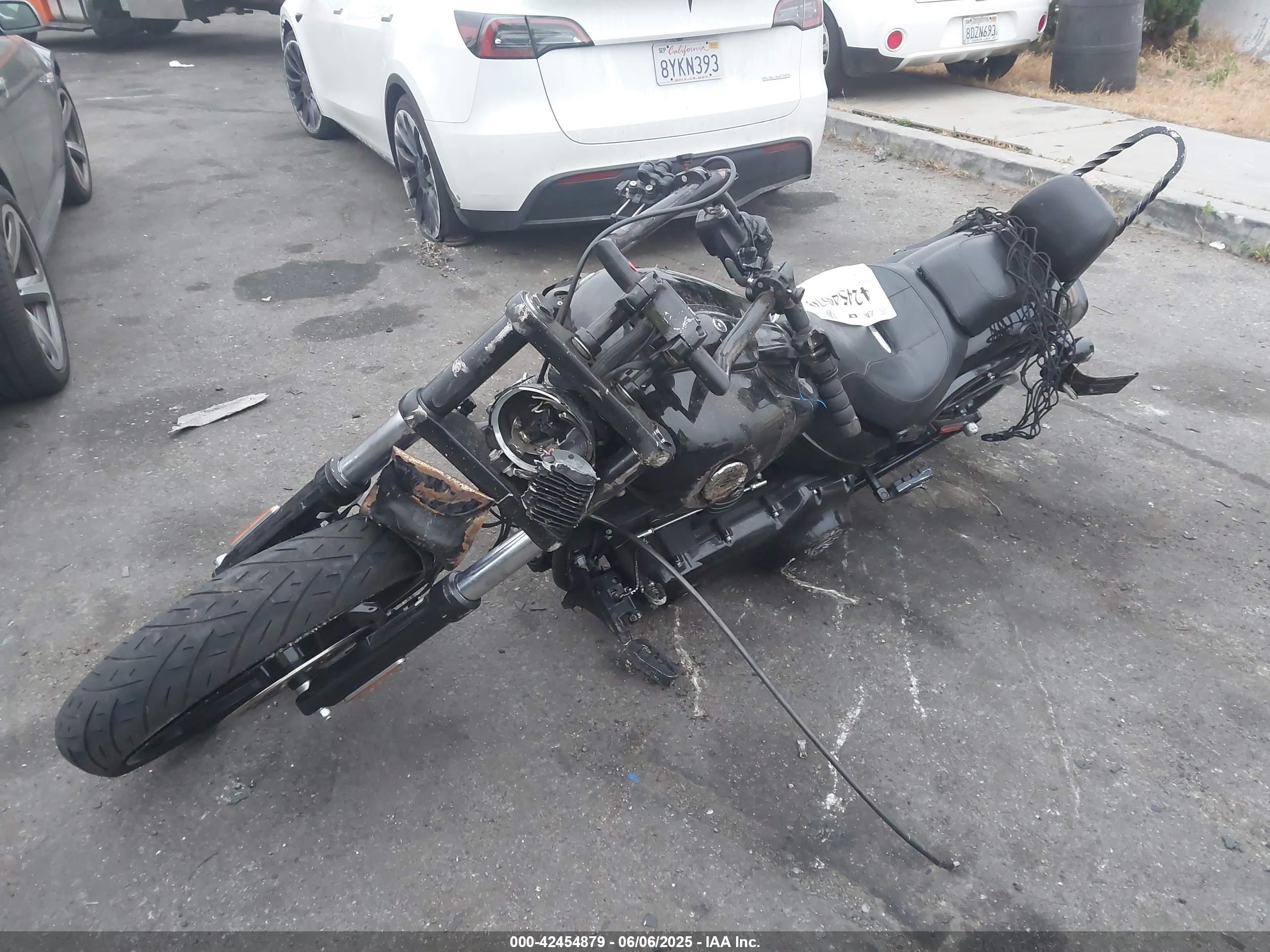 HARLEY-DAVIDSON FXSB image 2
