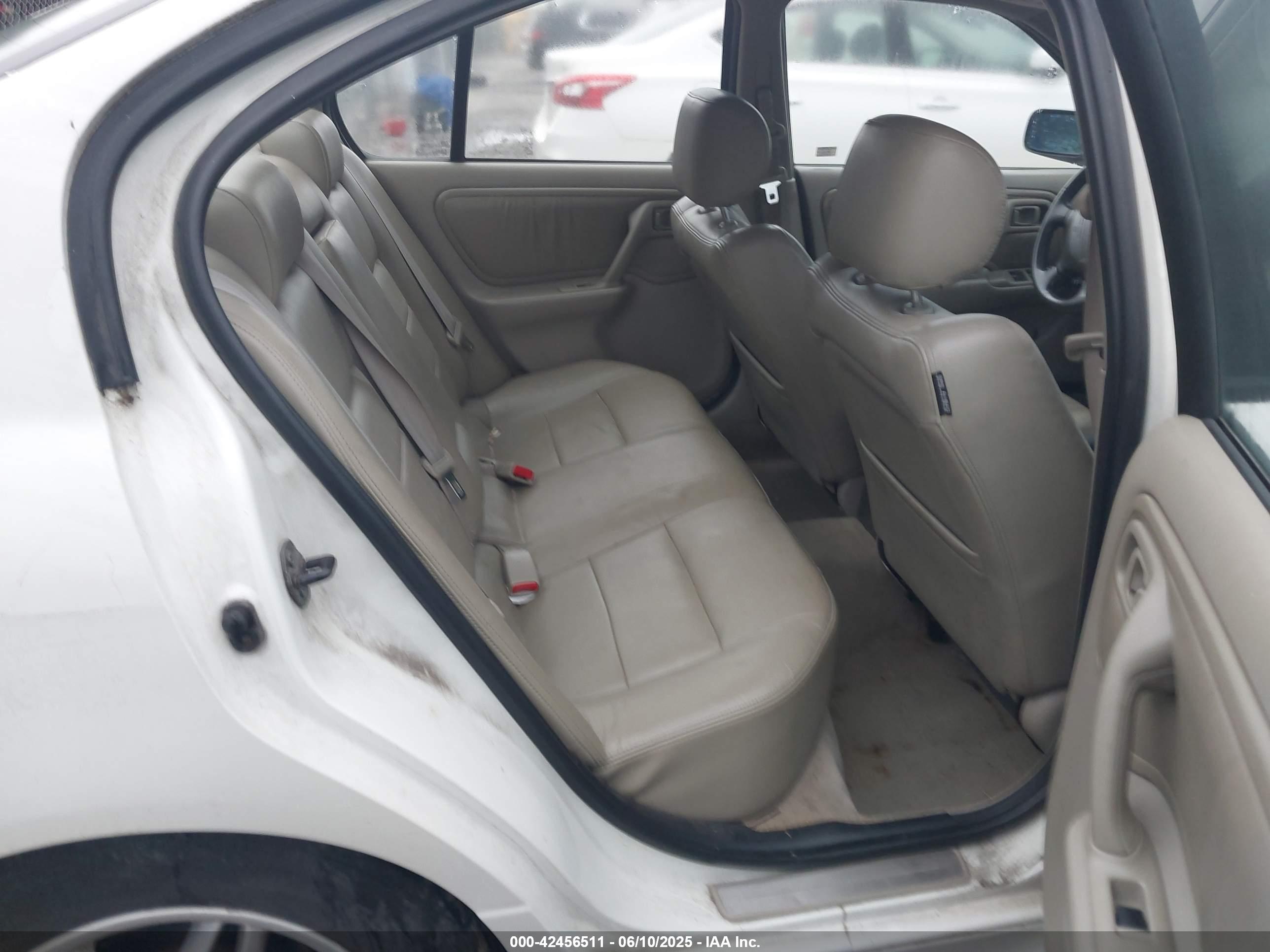 INFINITI G20 image 8