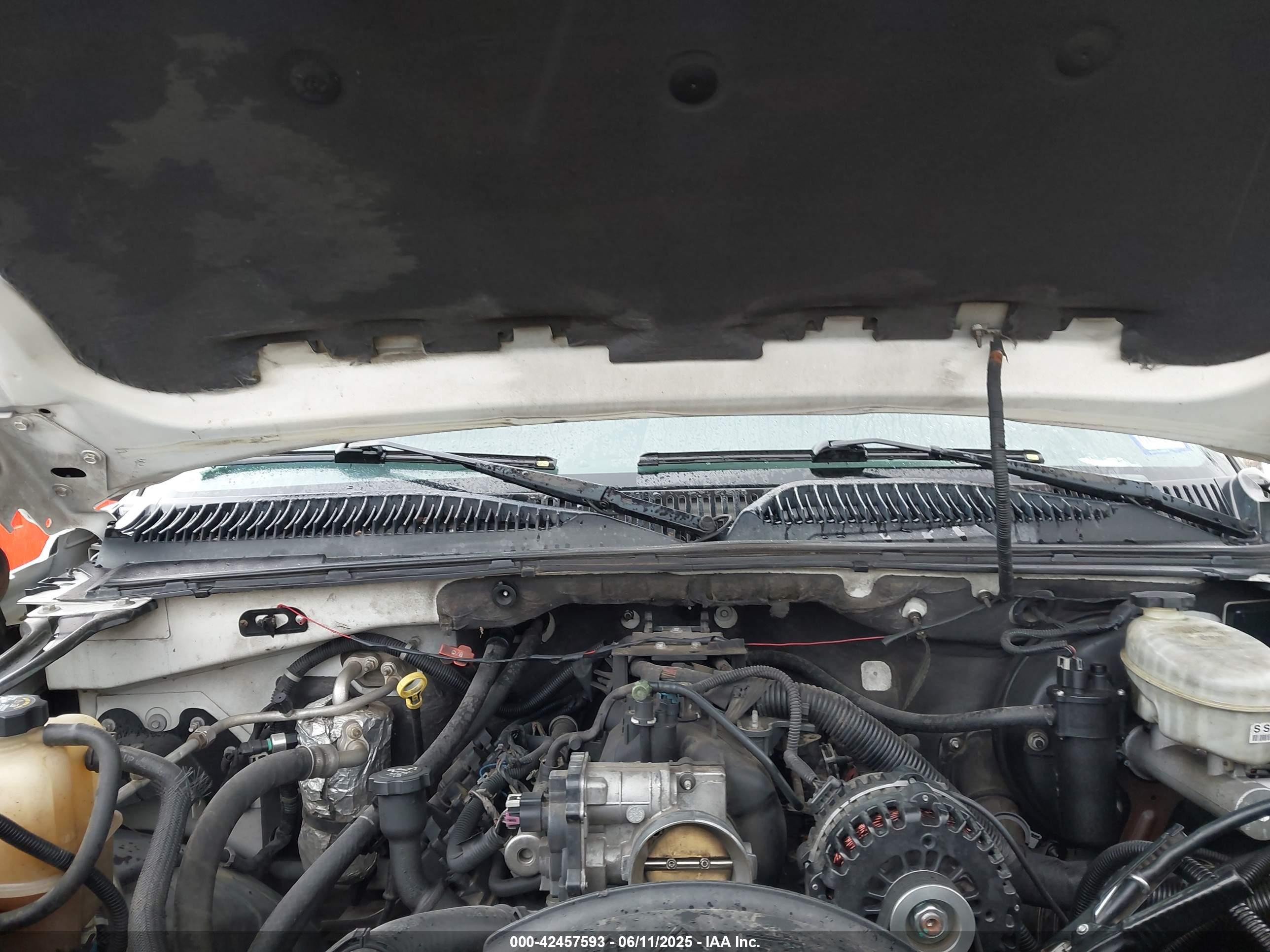 CHEVROLET AVALANCHE image 10
