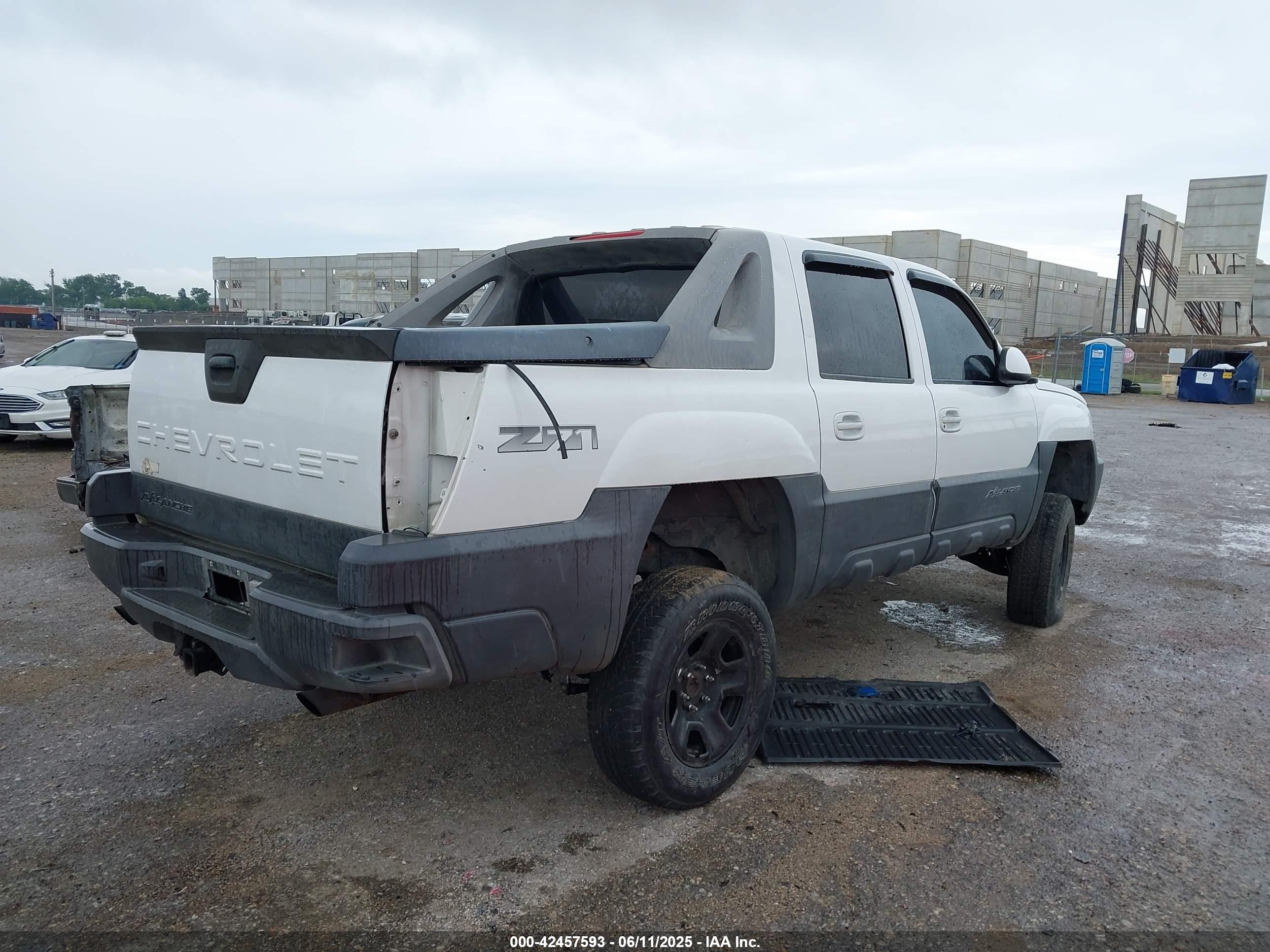 CHEVROLET AVALANCHE image 4