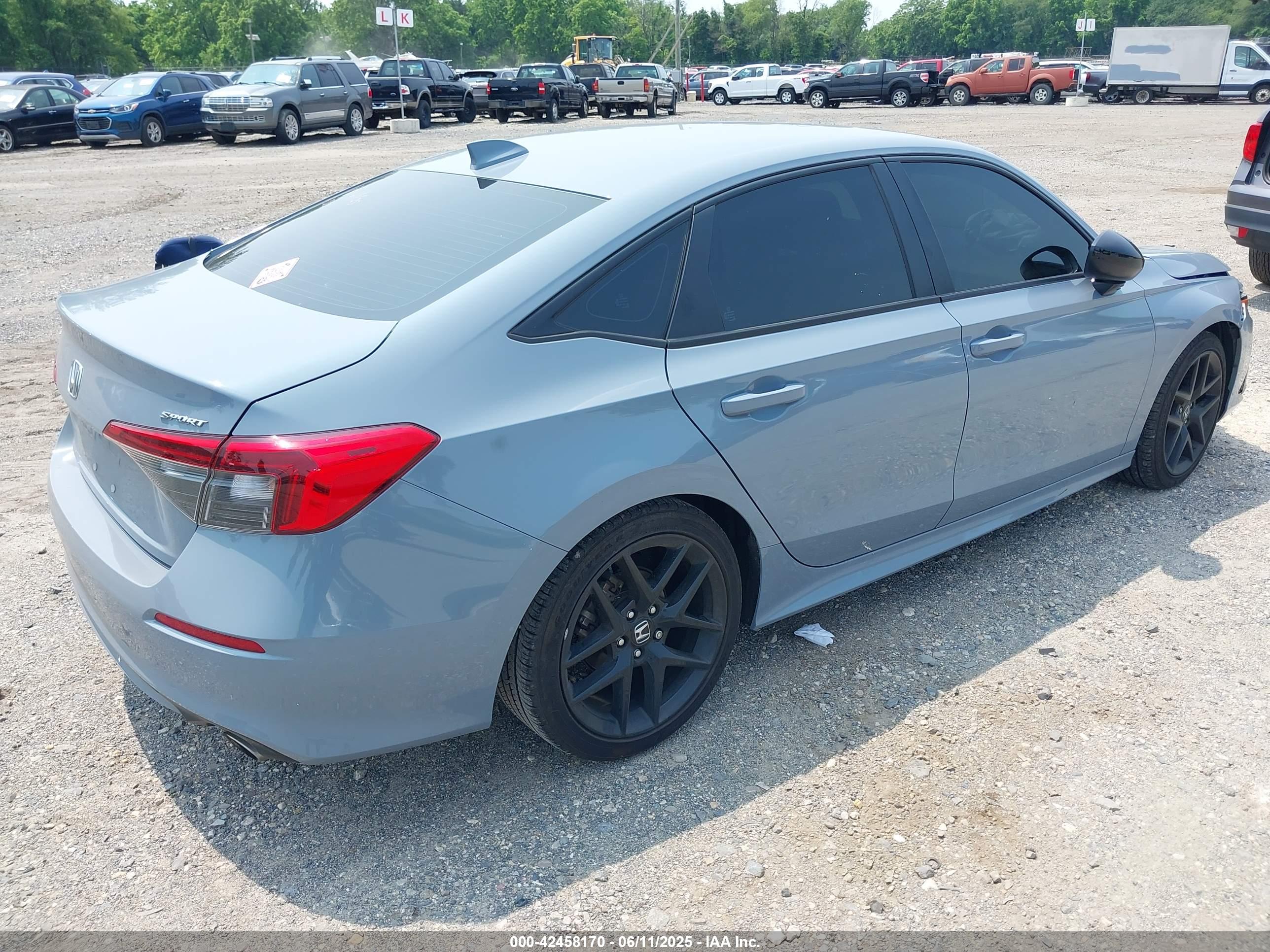 HONDA CIVIC image 4