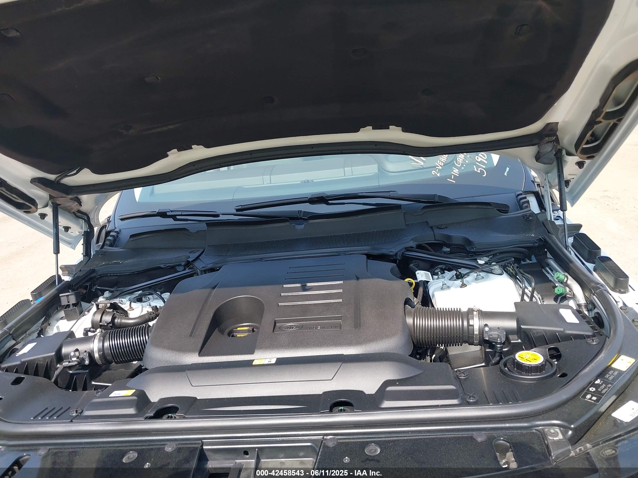 LAND ROVER image 10