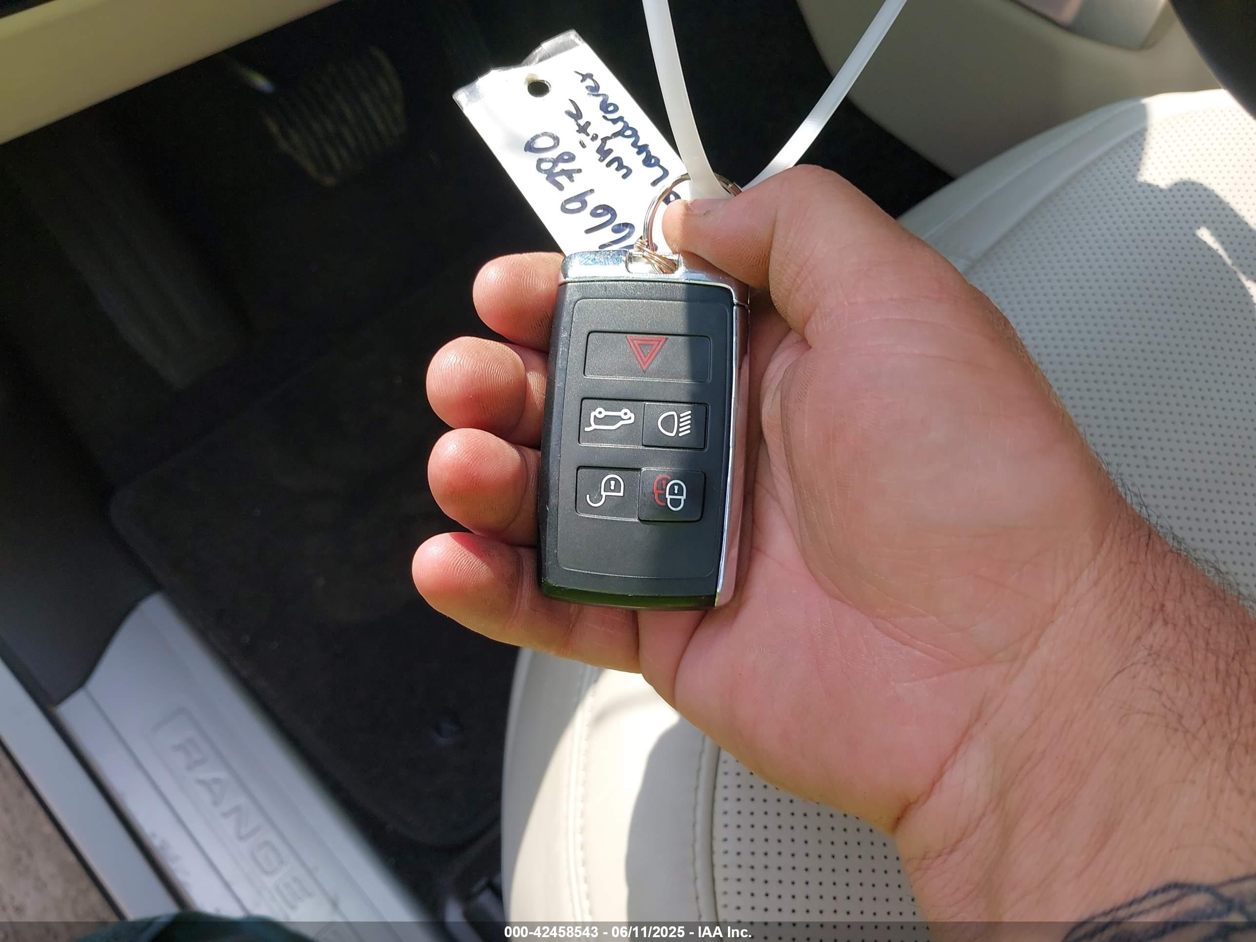 LAND ROVER image 11