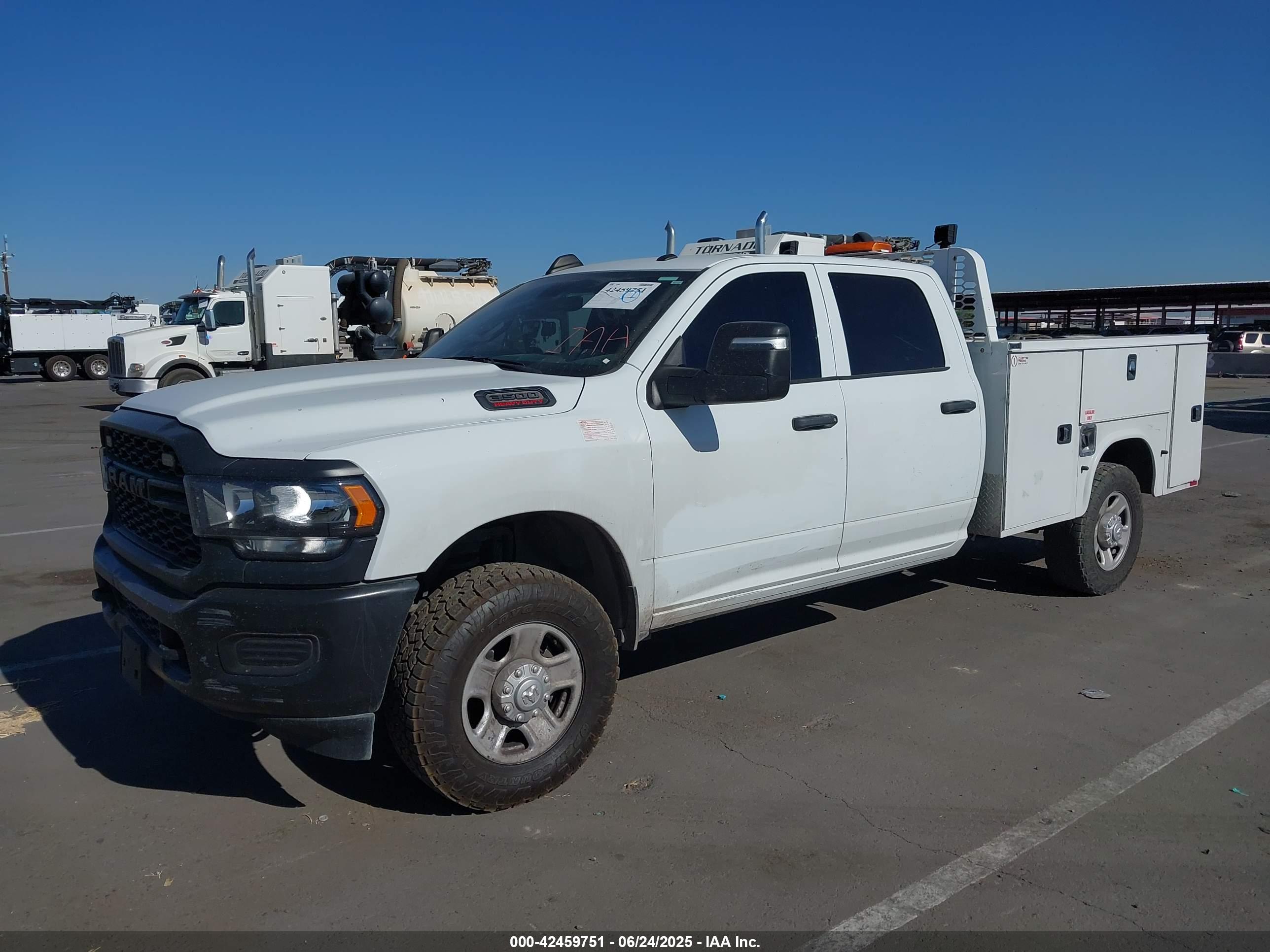RAM 3500 image 2