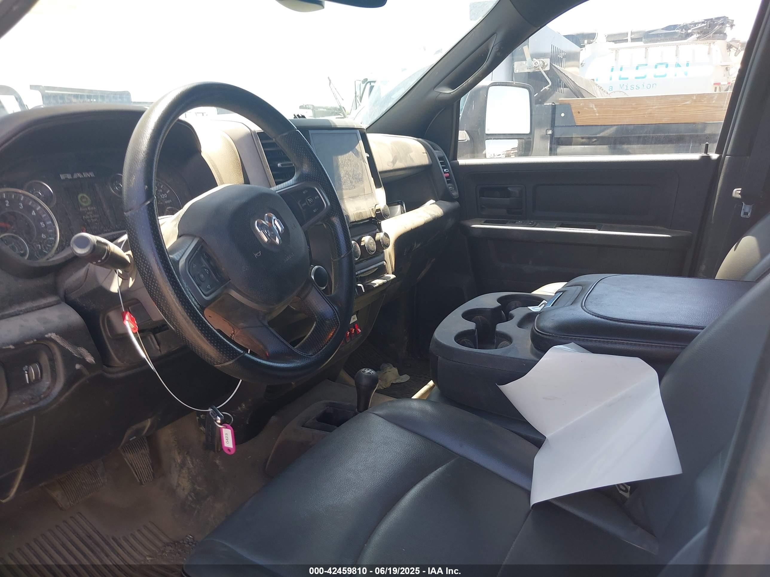 RAM 3500 image 8
