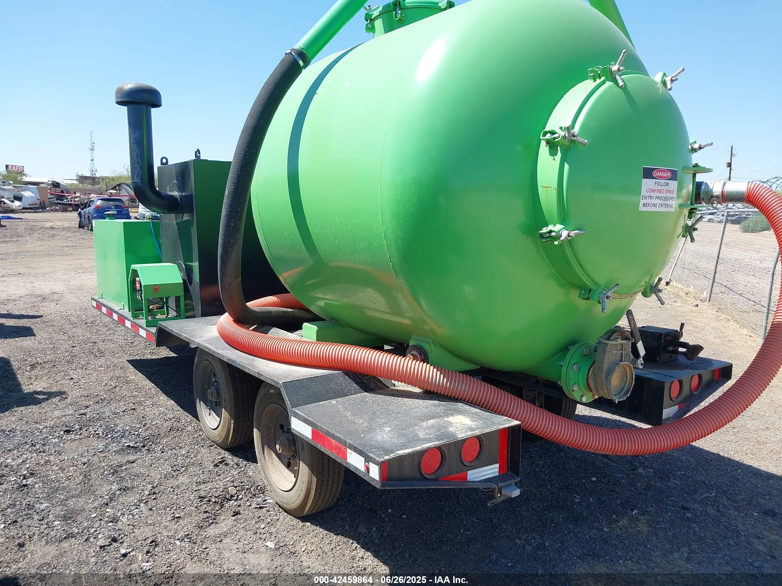 EQUIPMENT TRAILER image 3