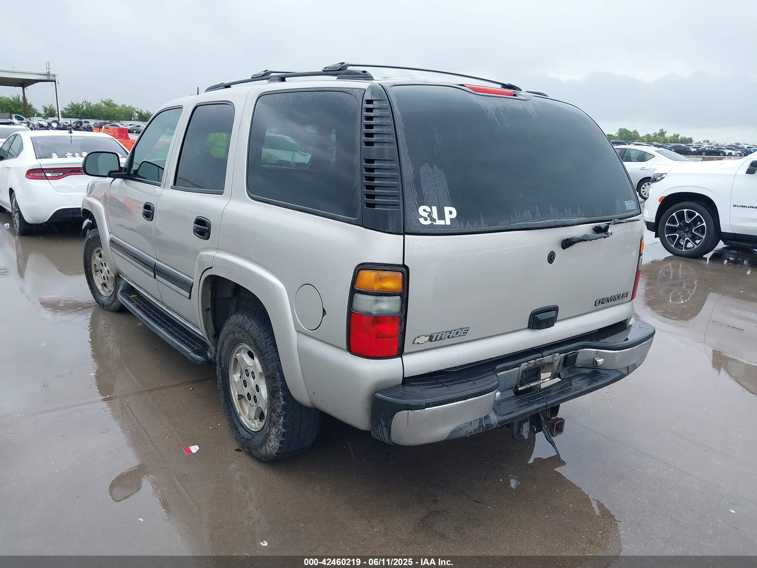 CHEVROLET TAHOE image 3