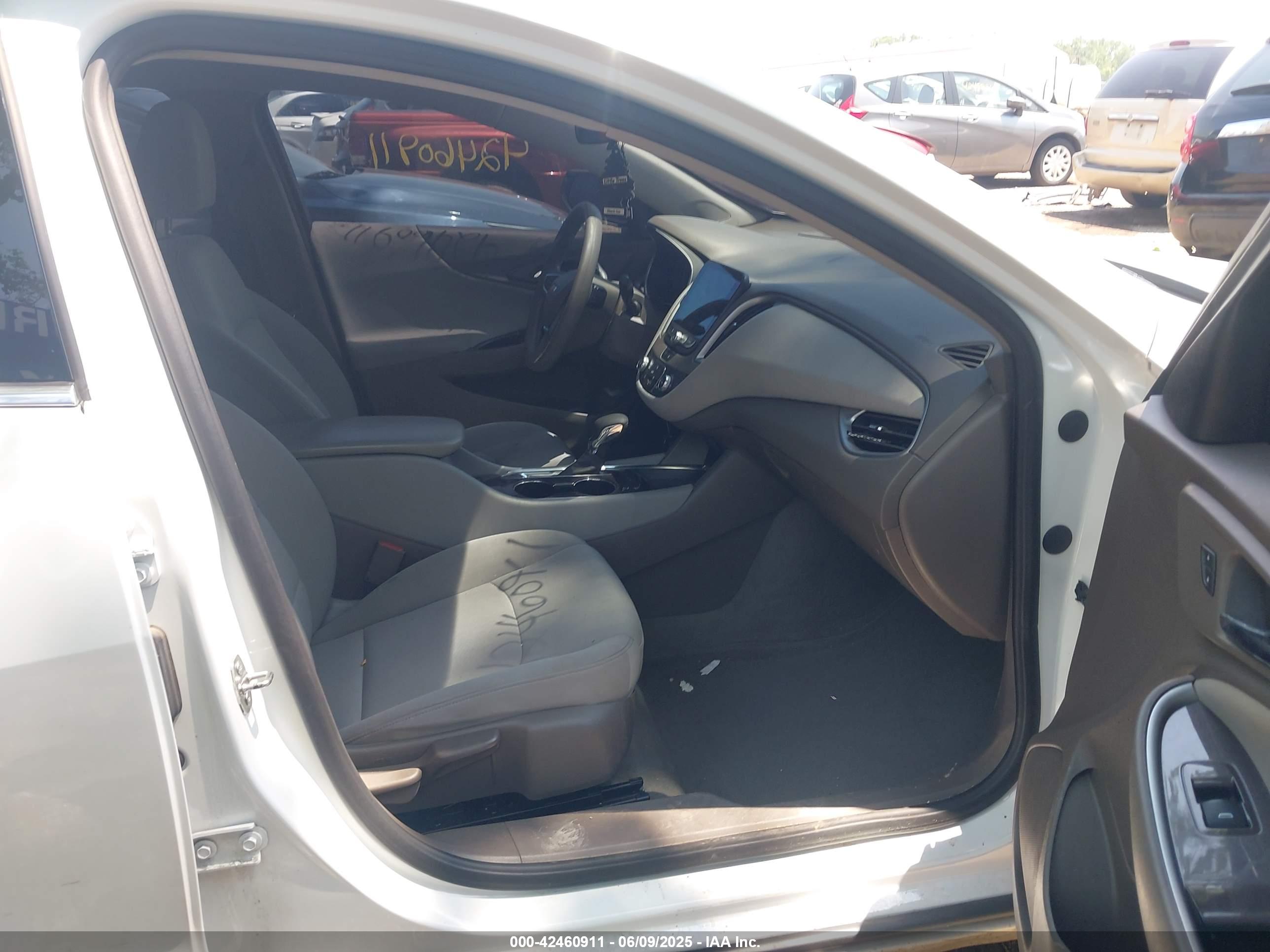 CHEVROLET MALIBU image 5
