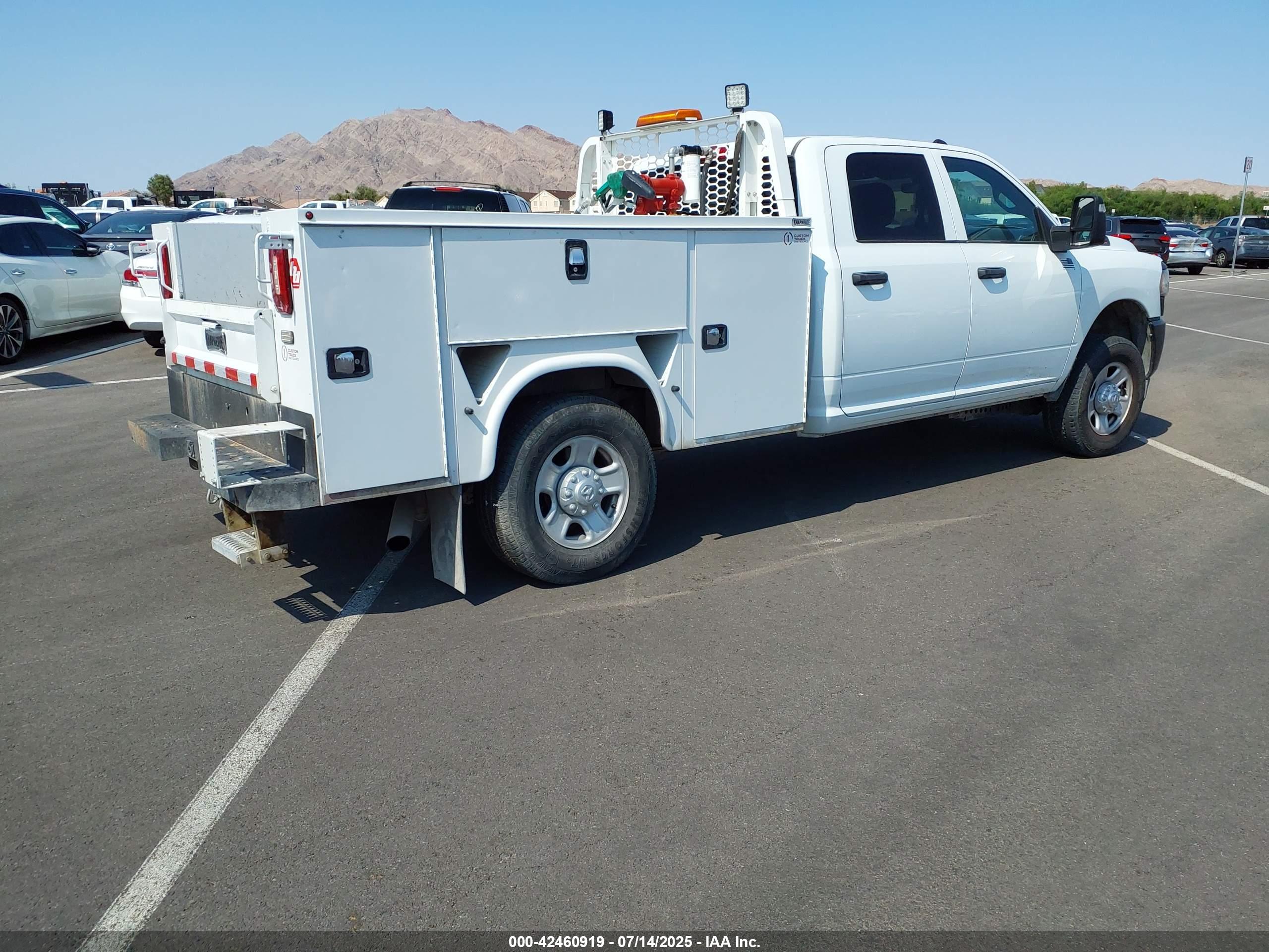 RAM 3500 image 4