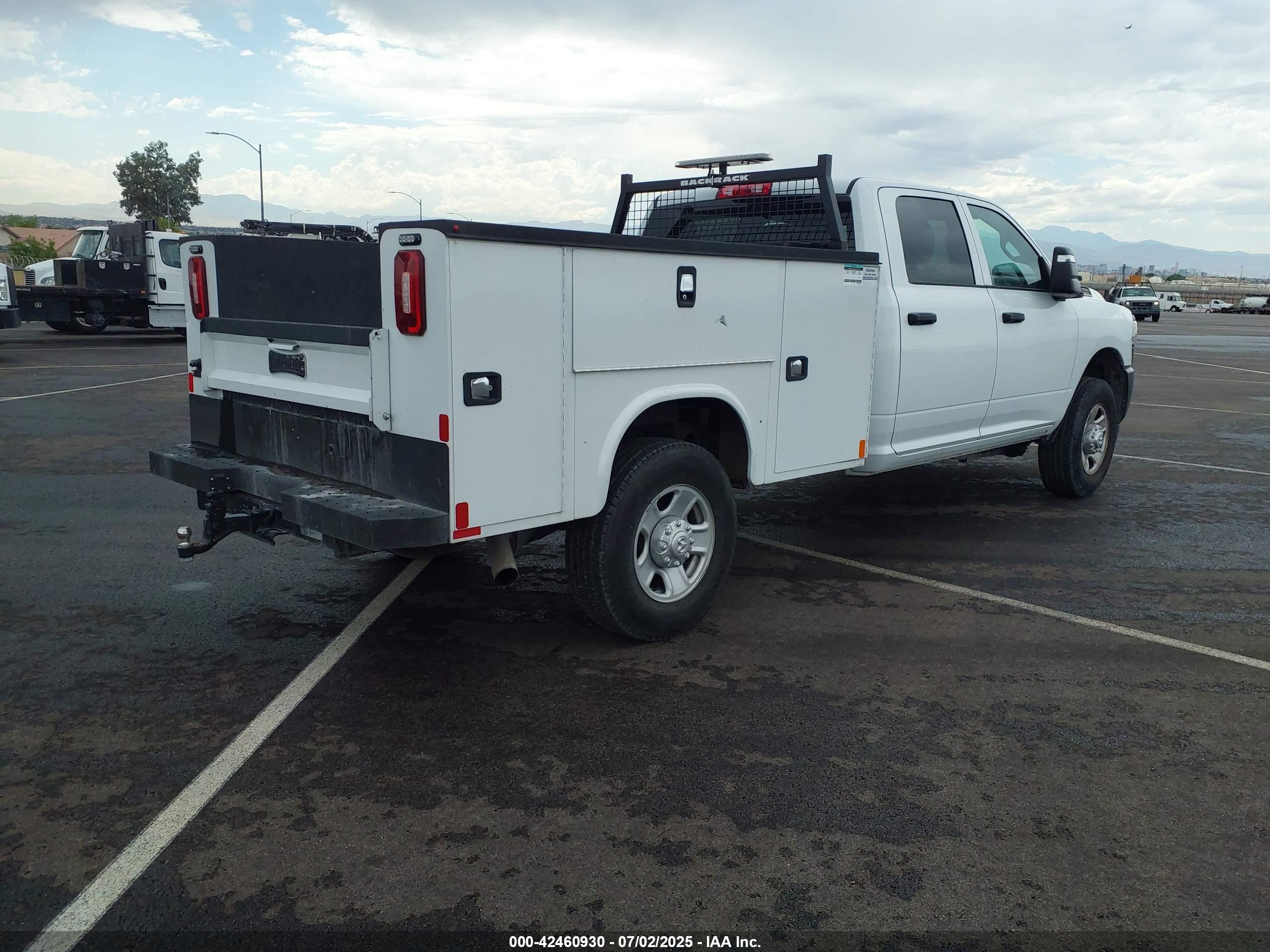 RAM 3500 image 4