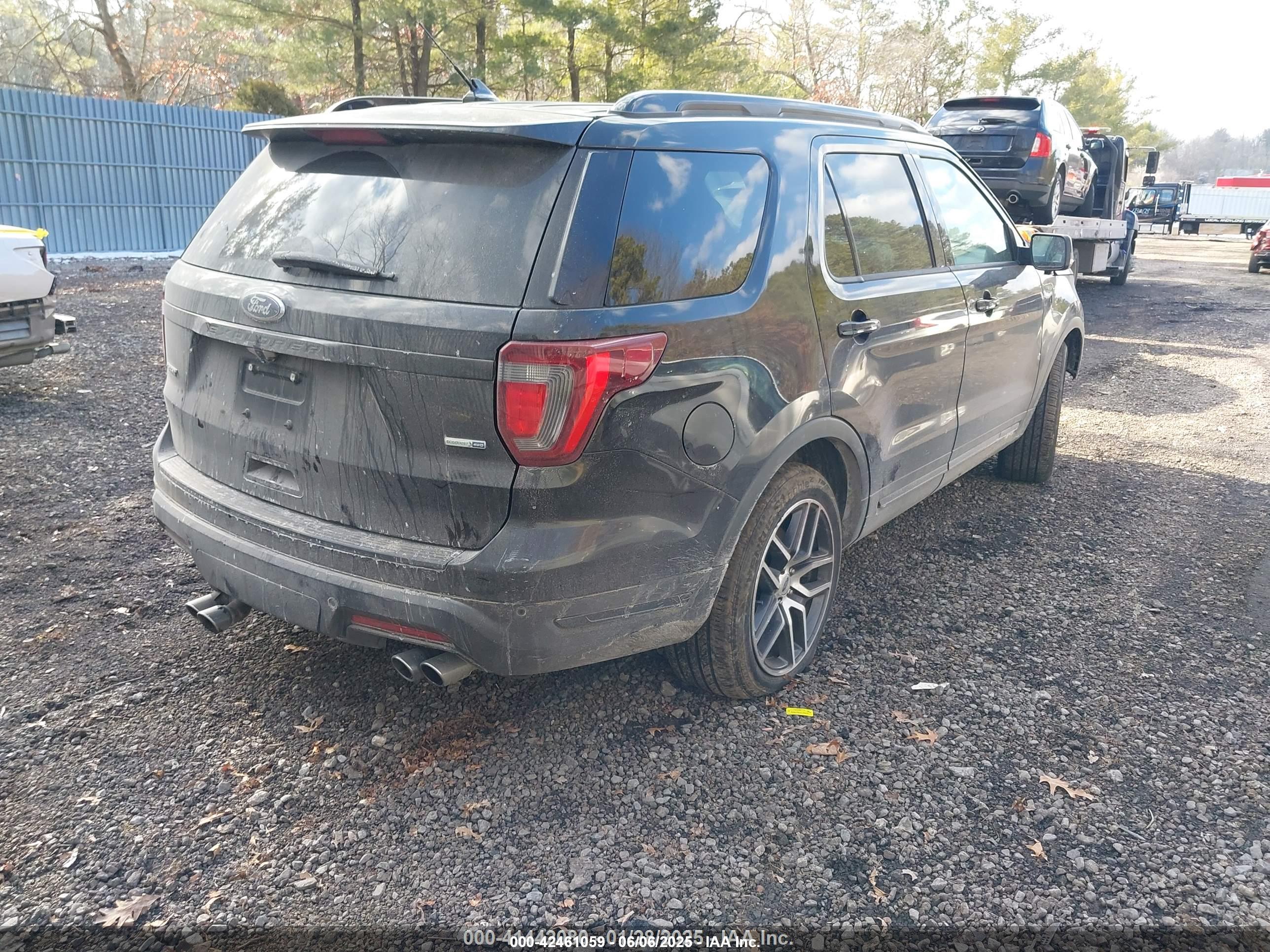 FORD EXPLORER image 4