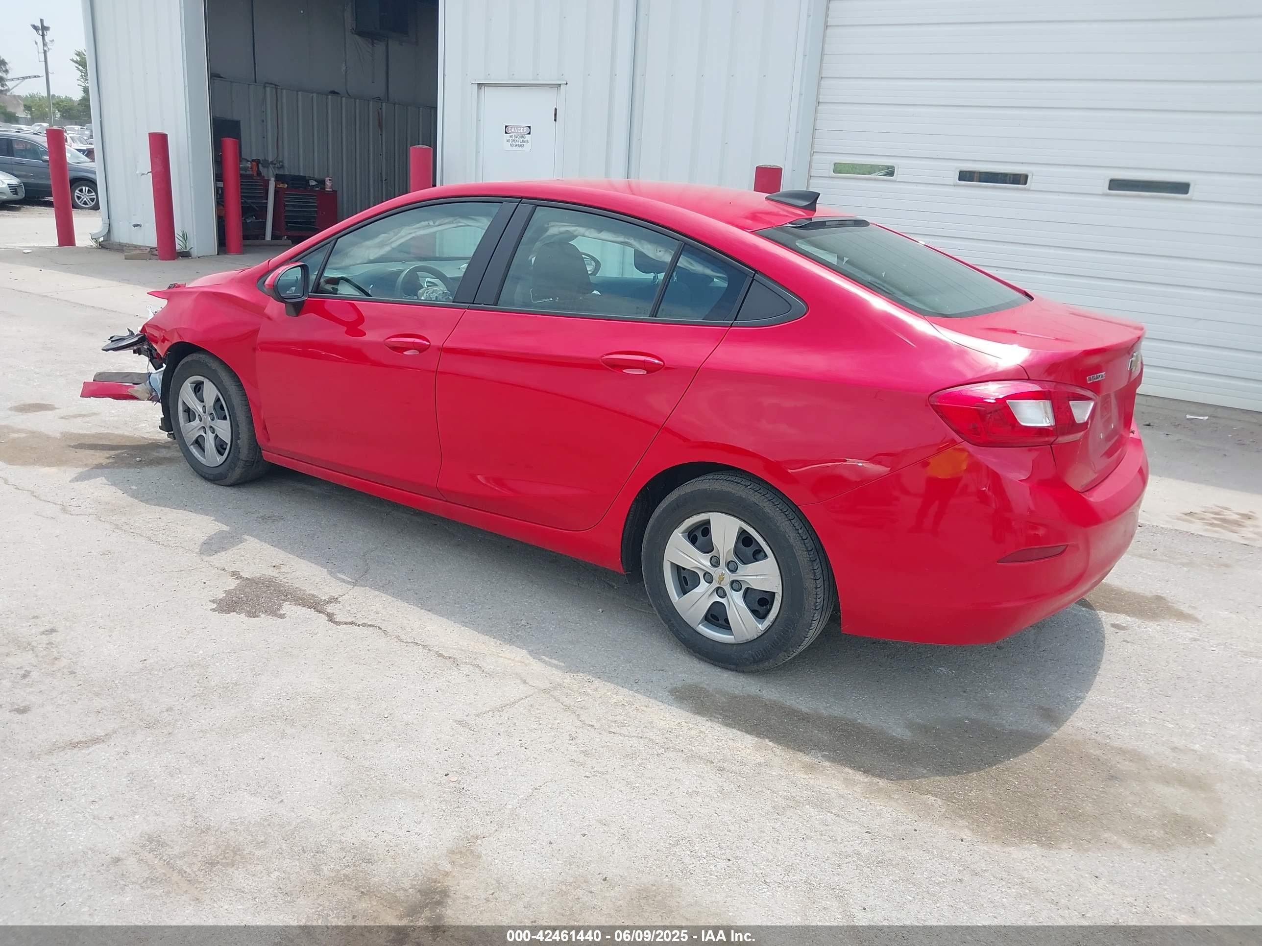 CHEVROLET CRUZE image 3