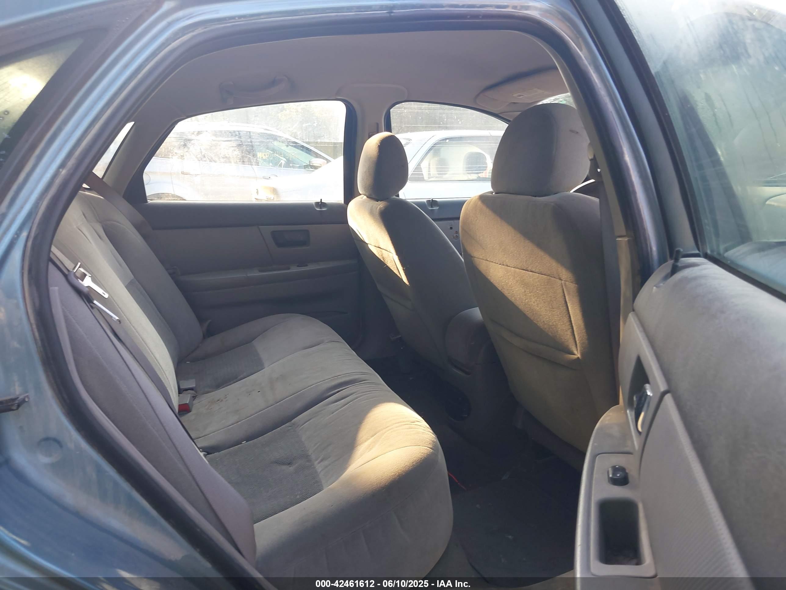 FORD TAURUS image 8