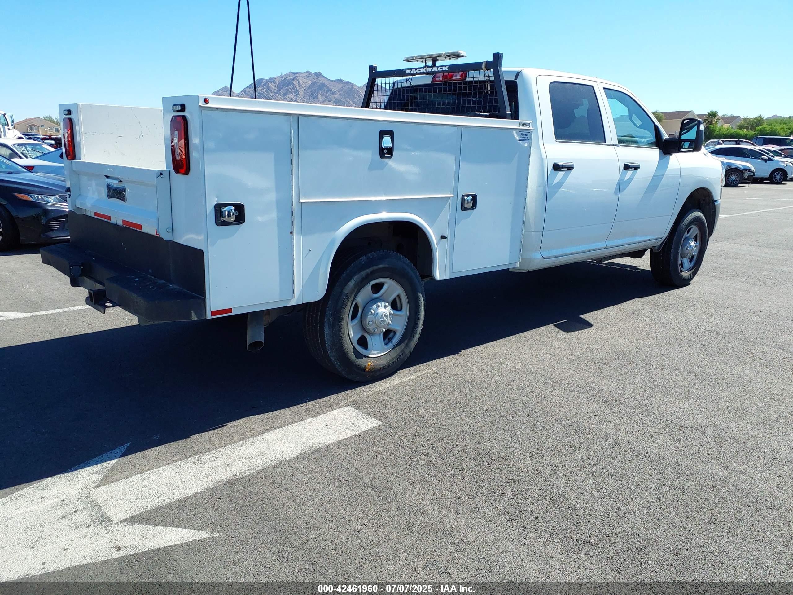 RAM 3500 image 4