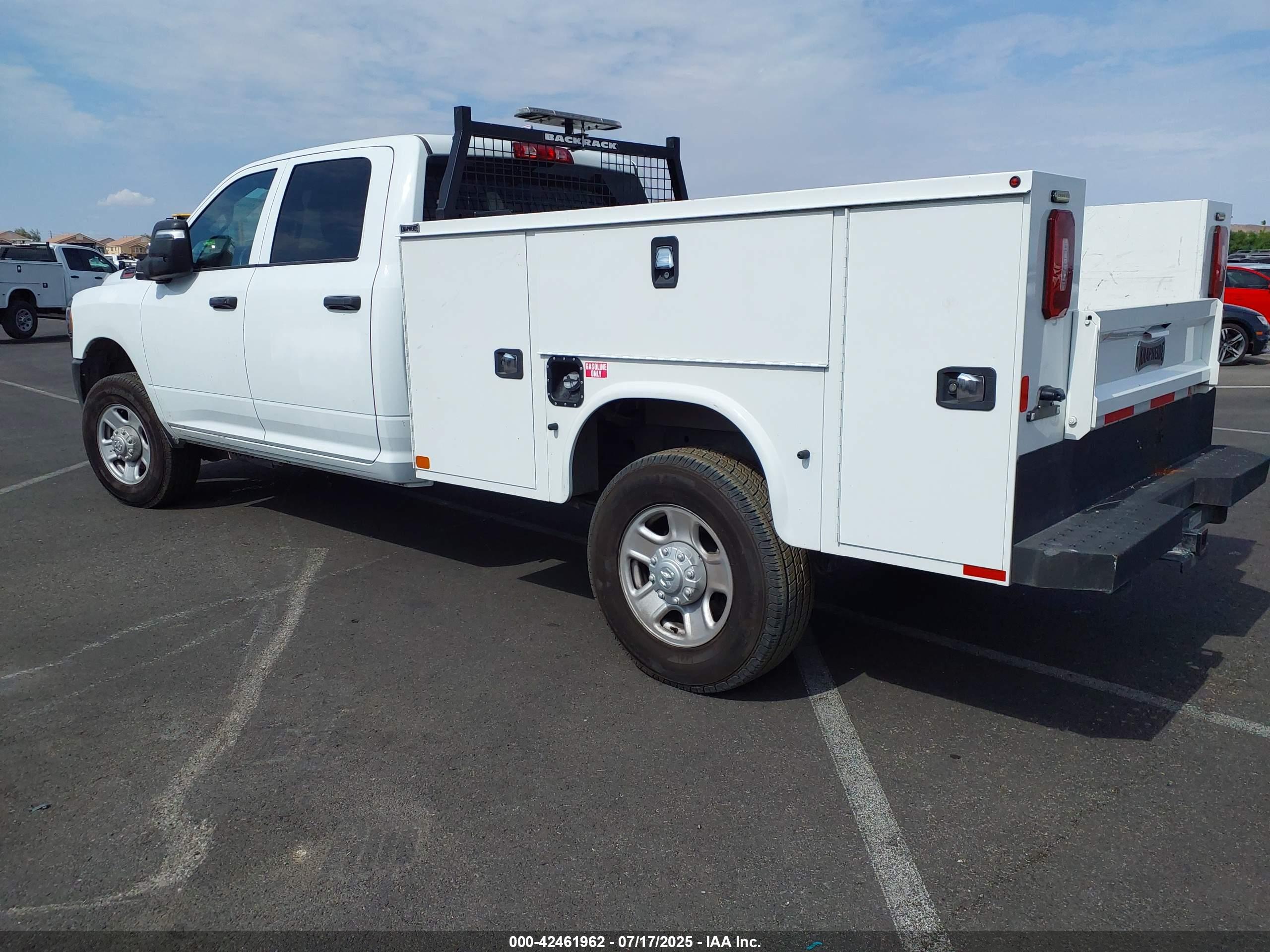 RAM 3500 image 3
