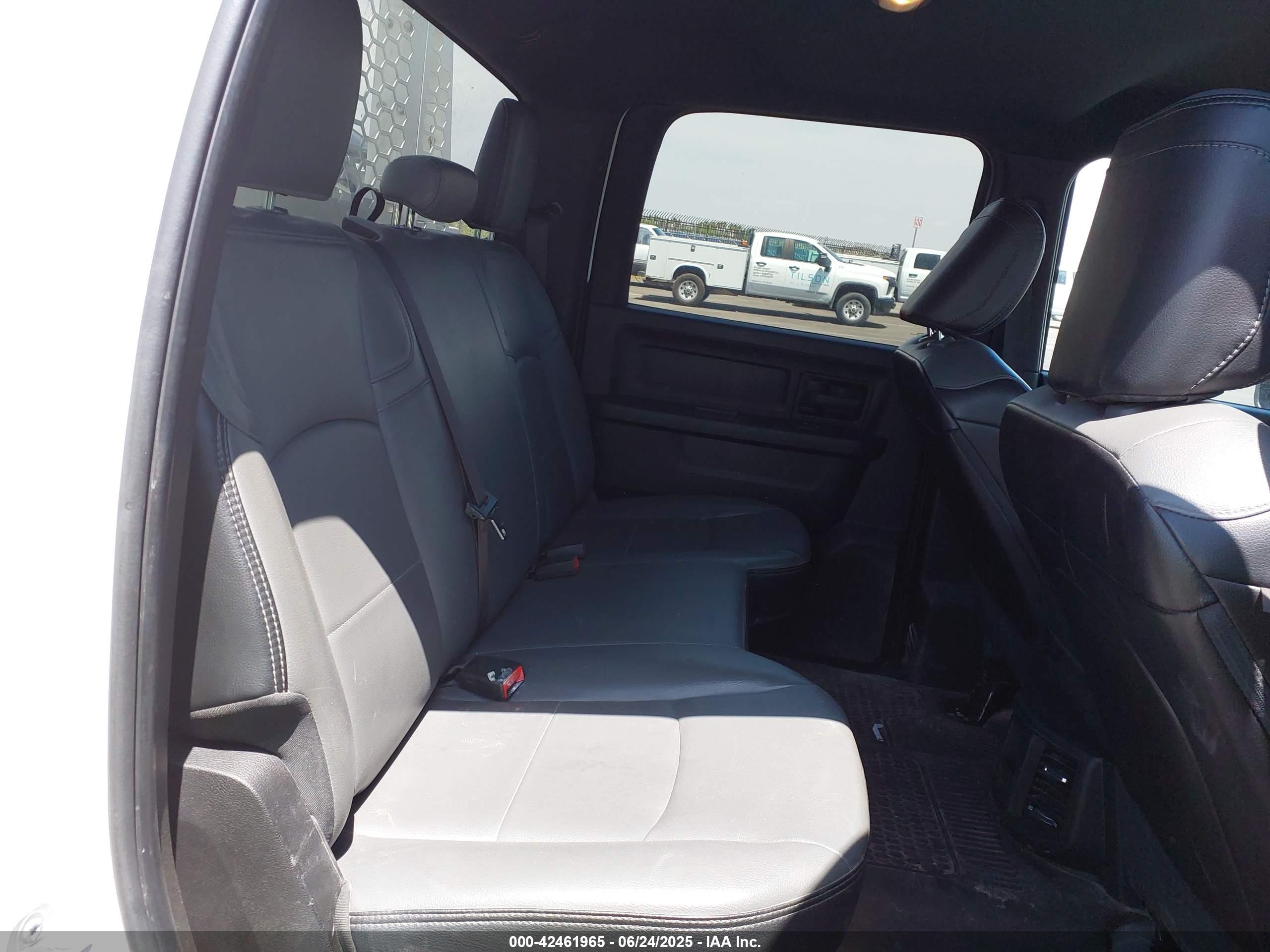 RAM 3500 image 7