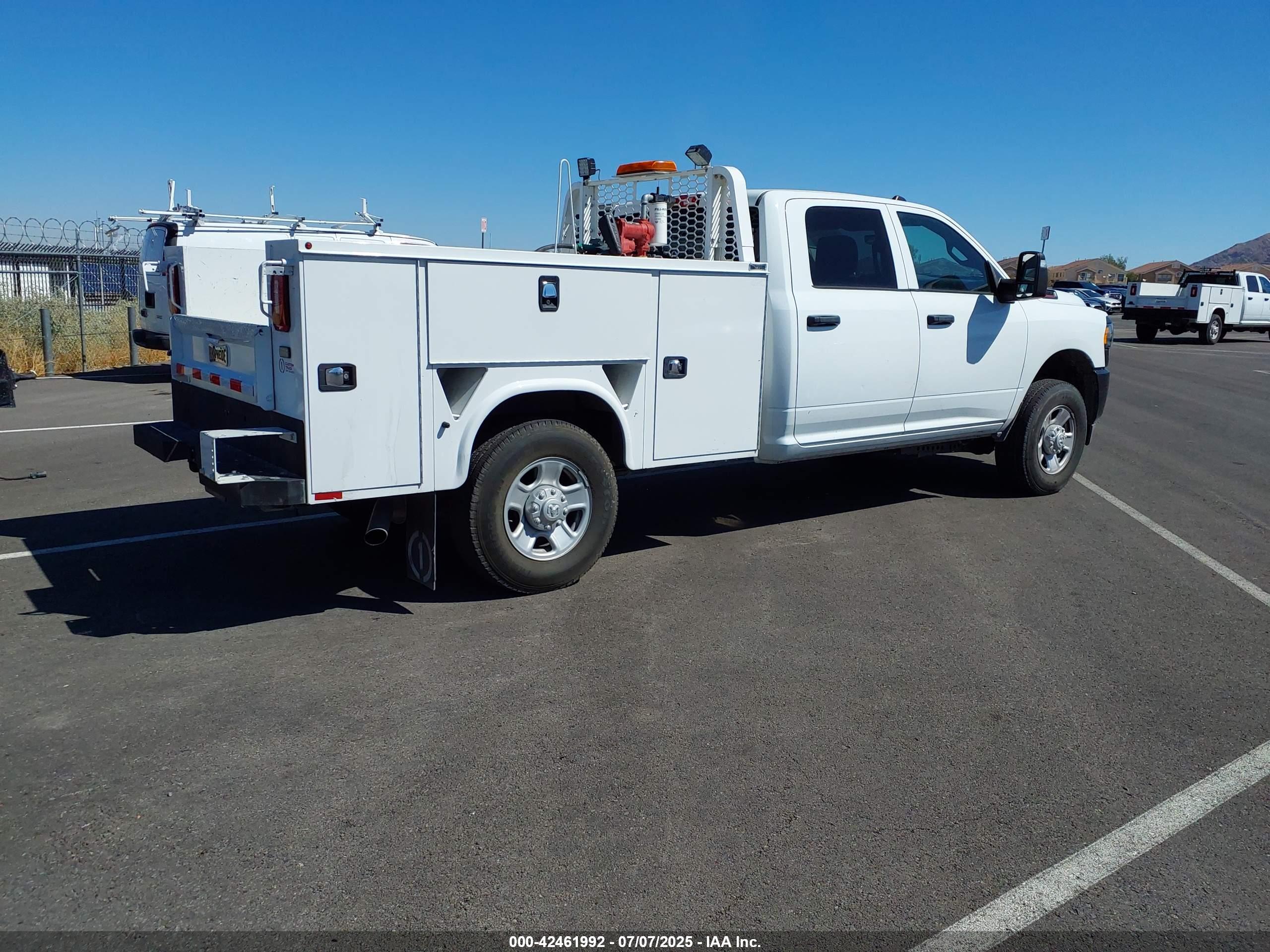 RAM 3500 image 4