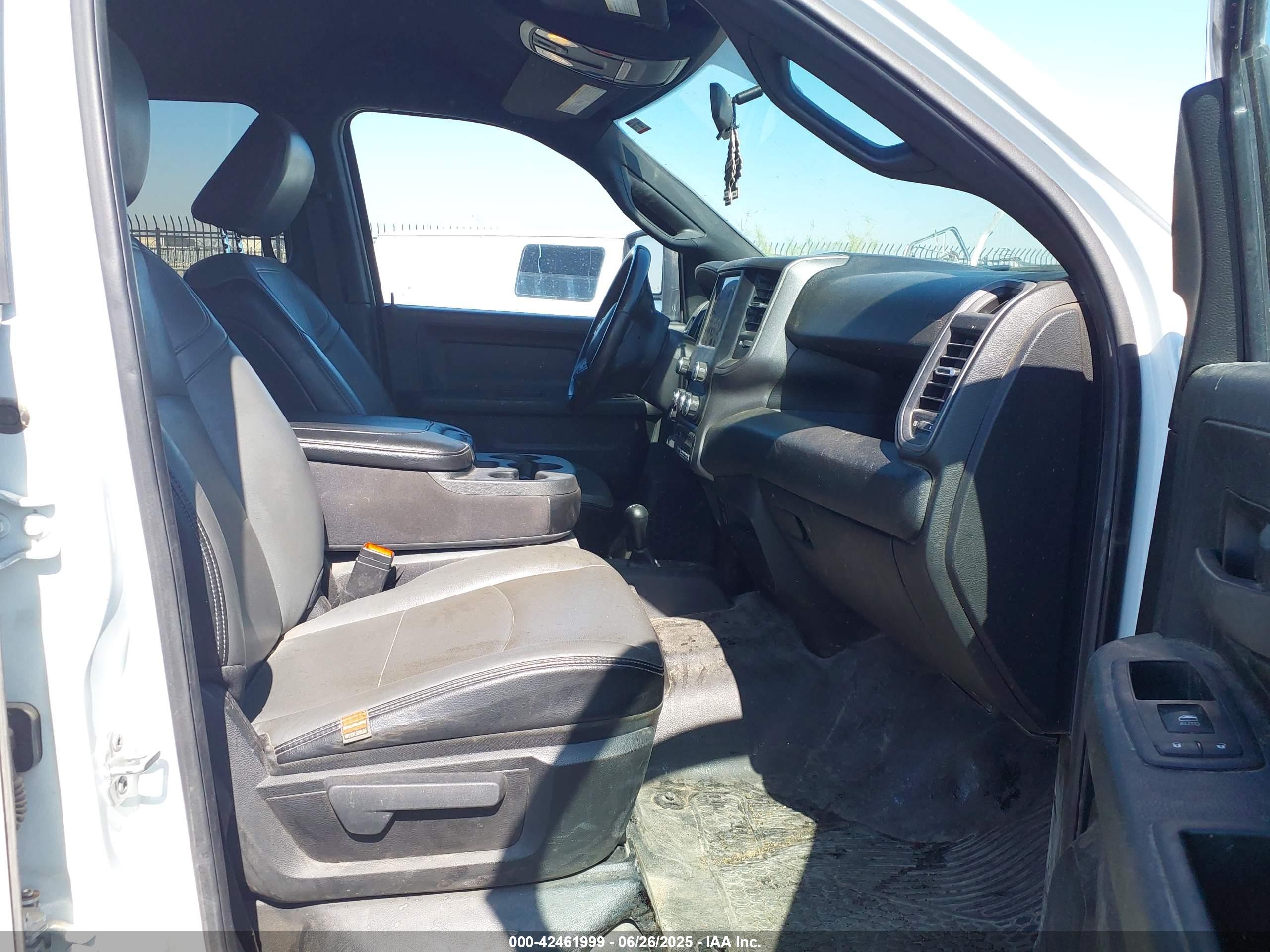 RAM 3500 image 7