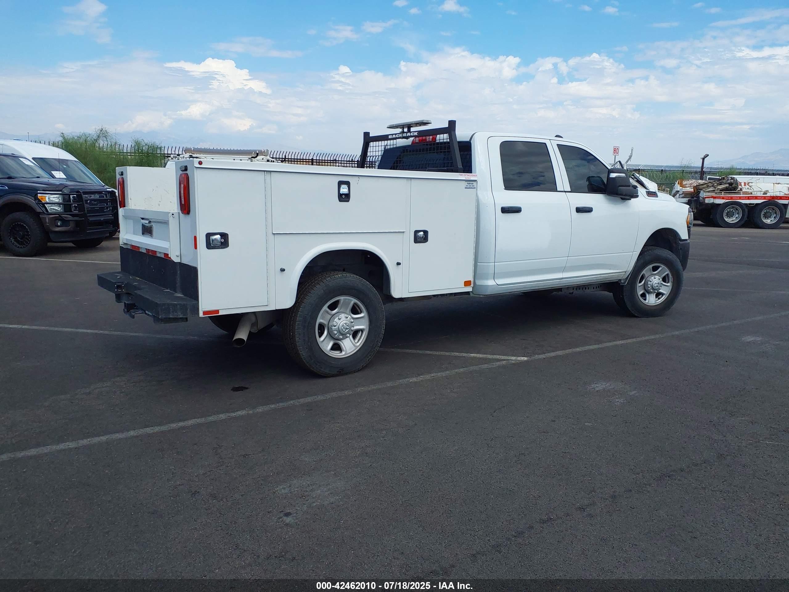 RAM 3500 image 4
