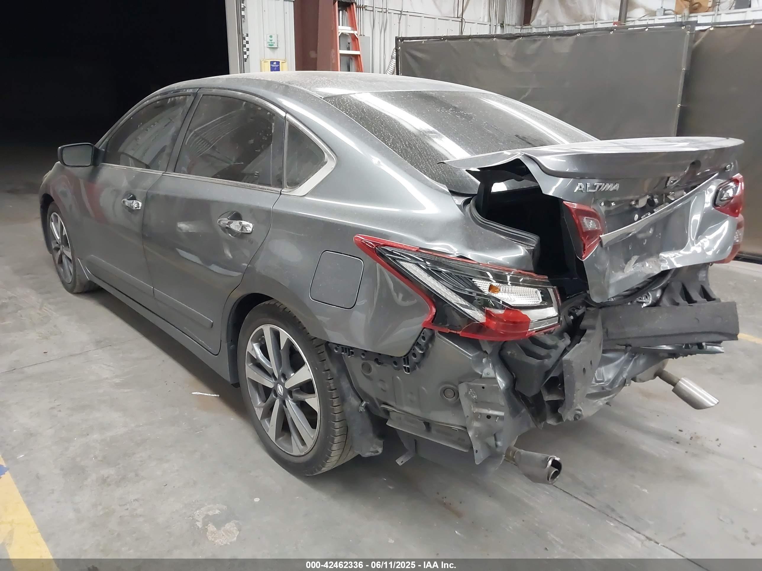 NISSAN ALTIMA image 3