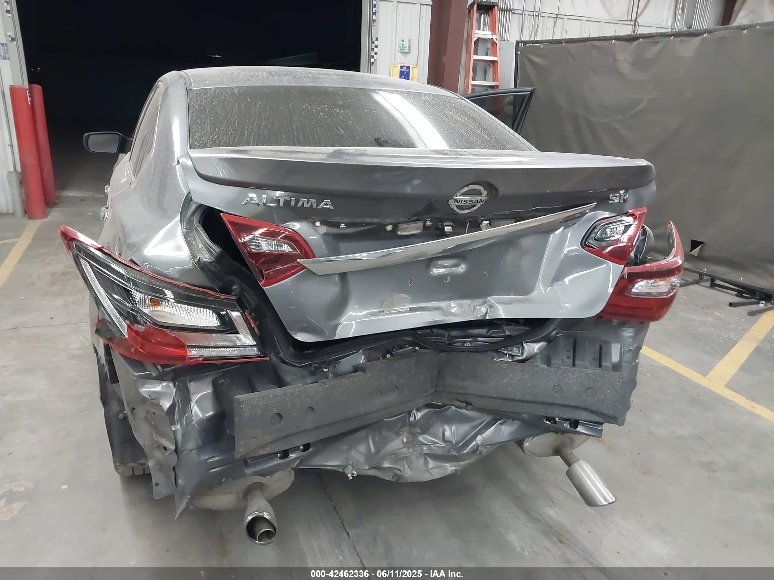 NISSAN ALTIMA image 6
