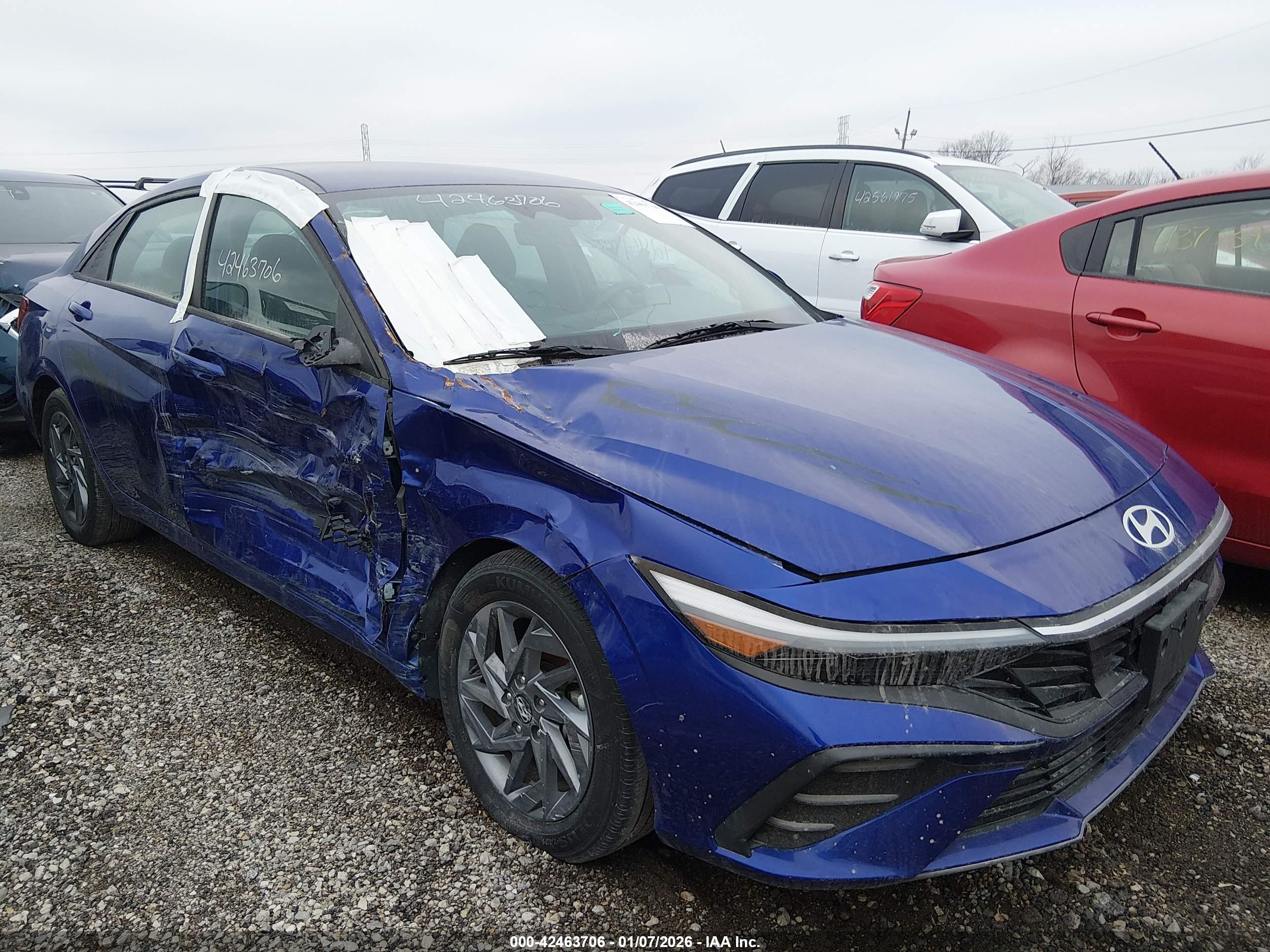 HYUNDAI ELANTRA image 6