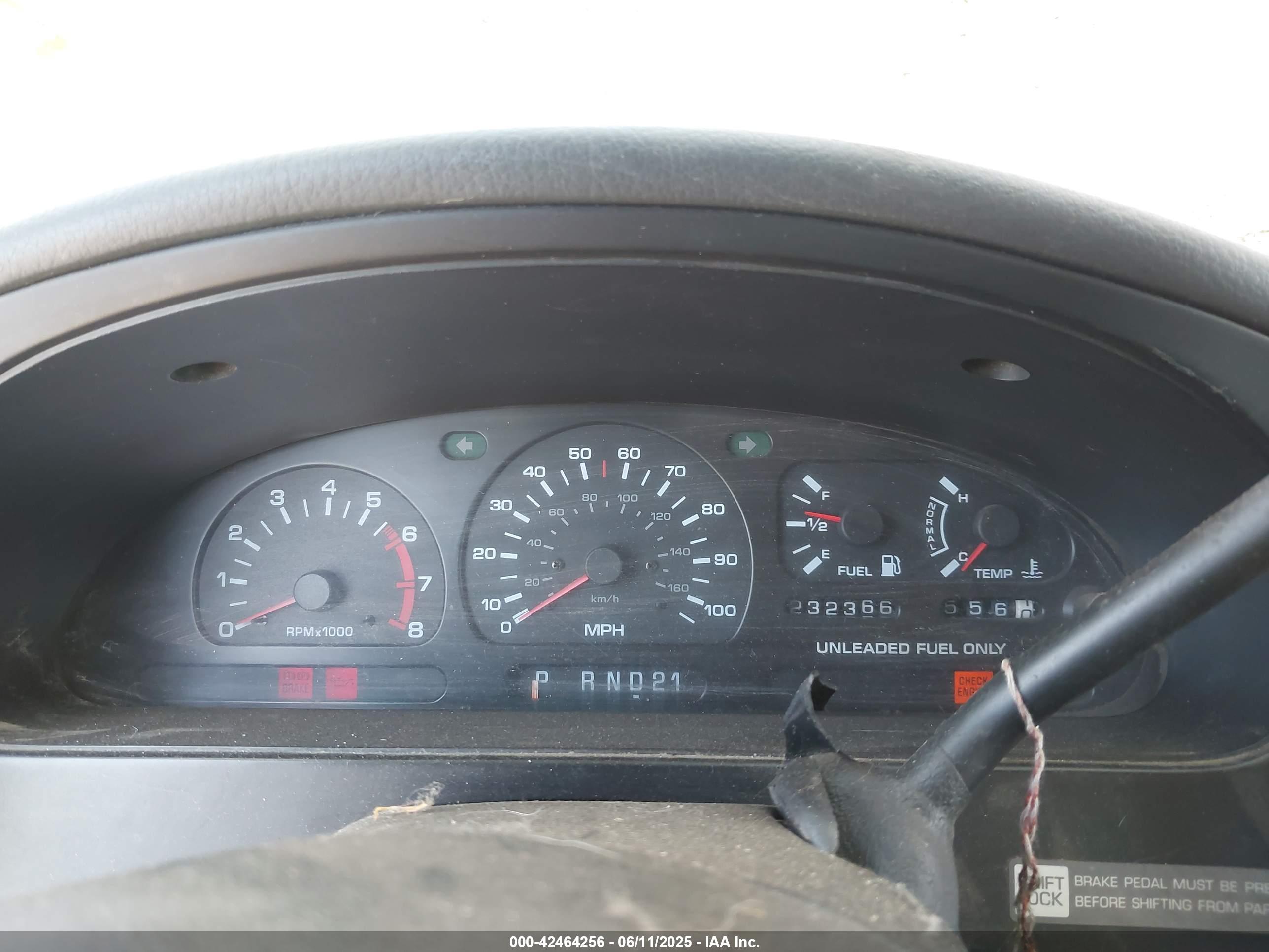 NISSAN QUEST image 7