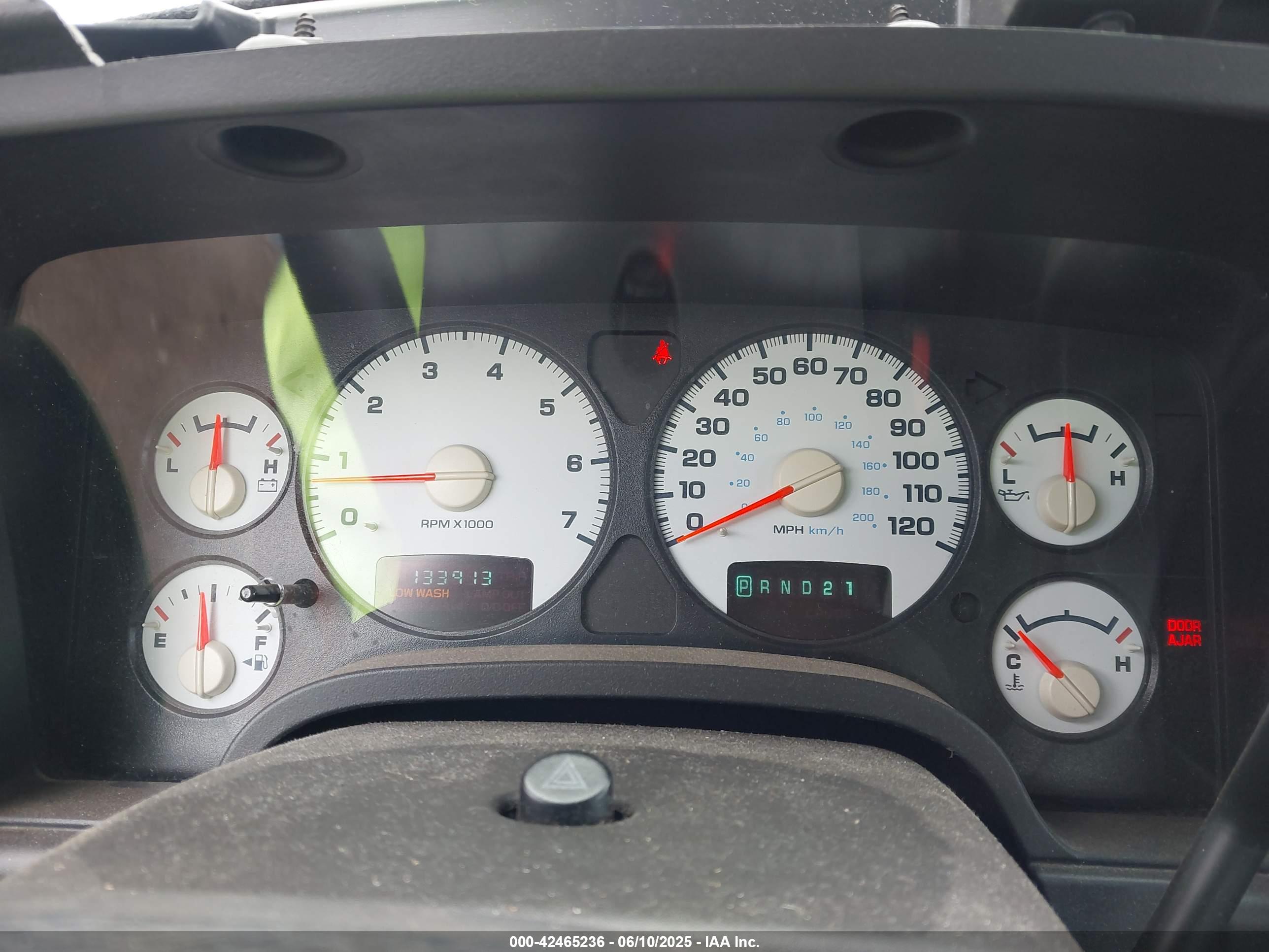 DODGE RAM image 7