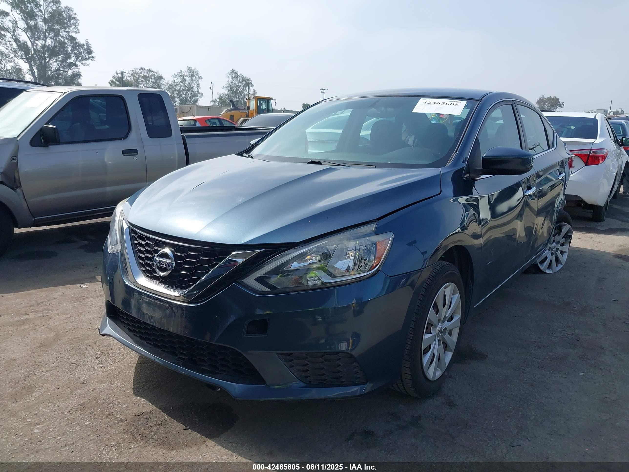 NISSAN SENTRA image 2
