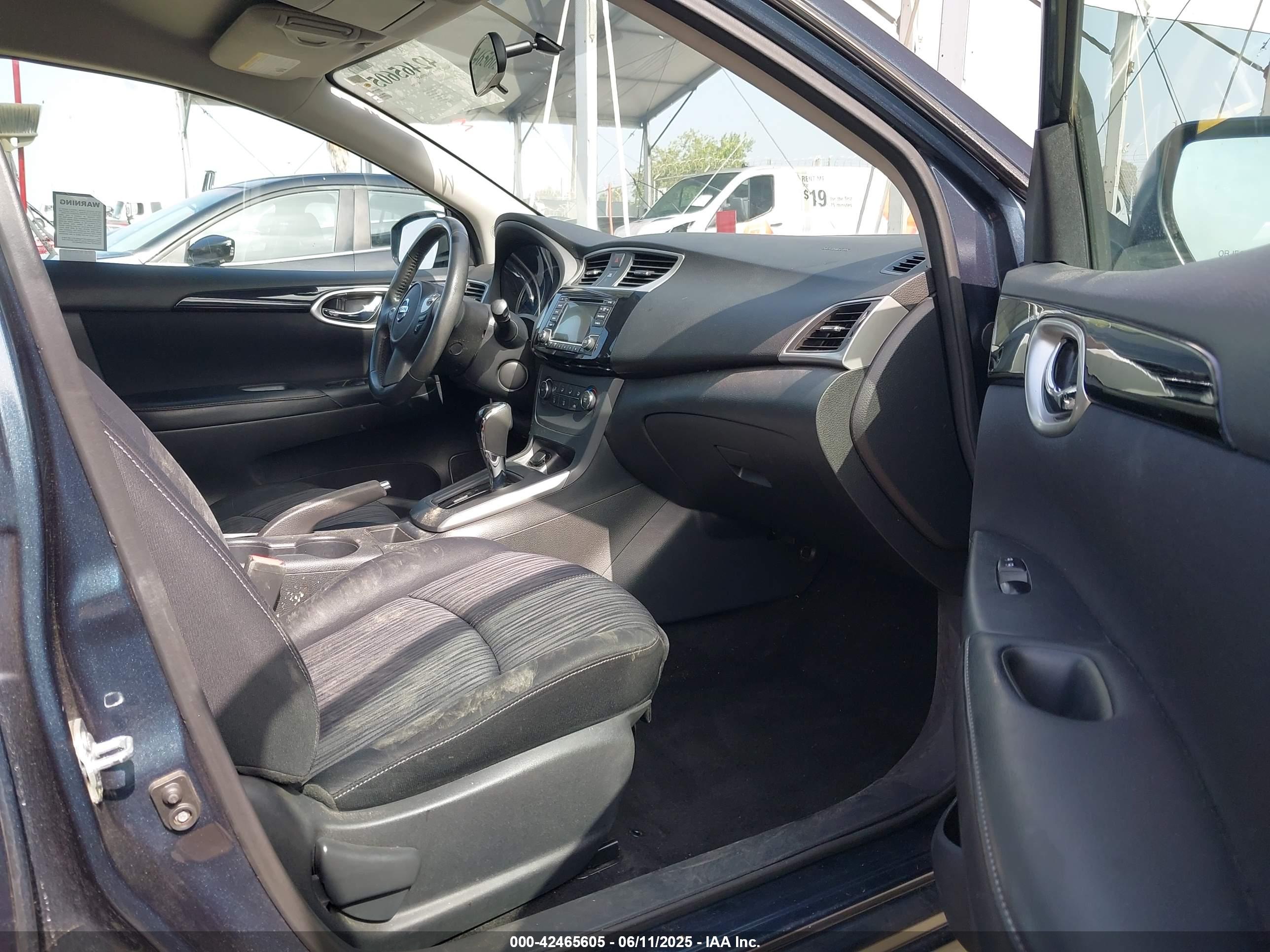 NISSAN SENTRA image 5