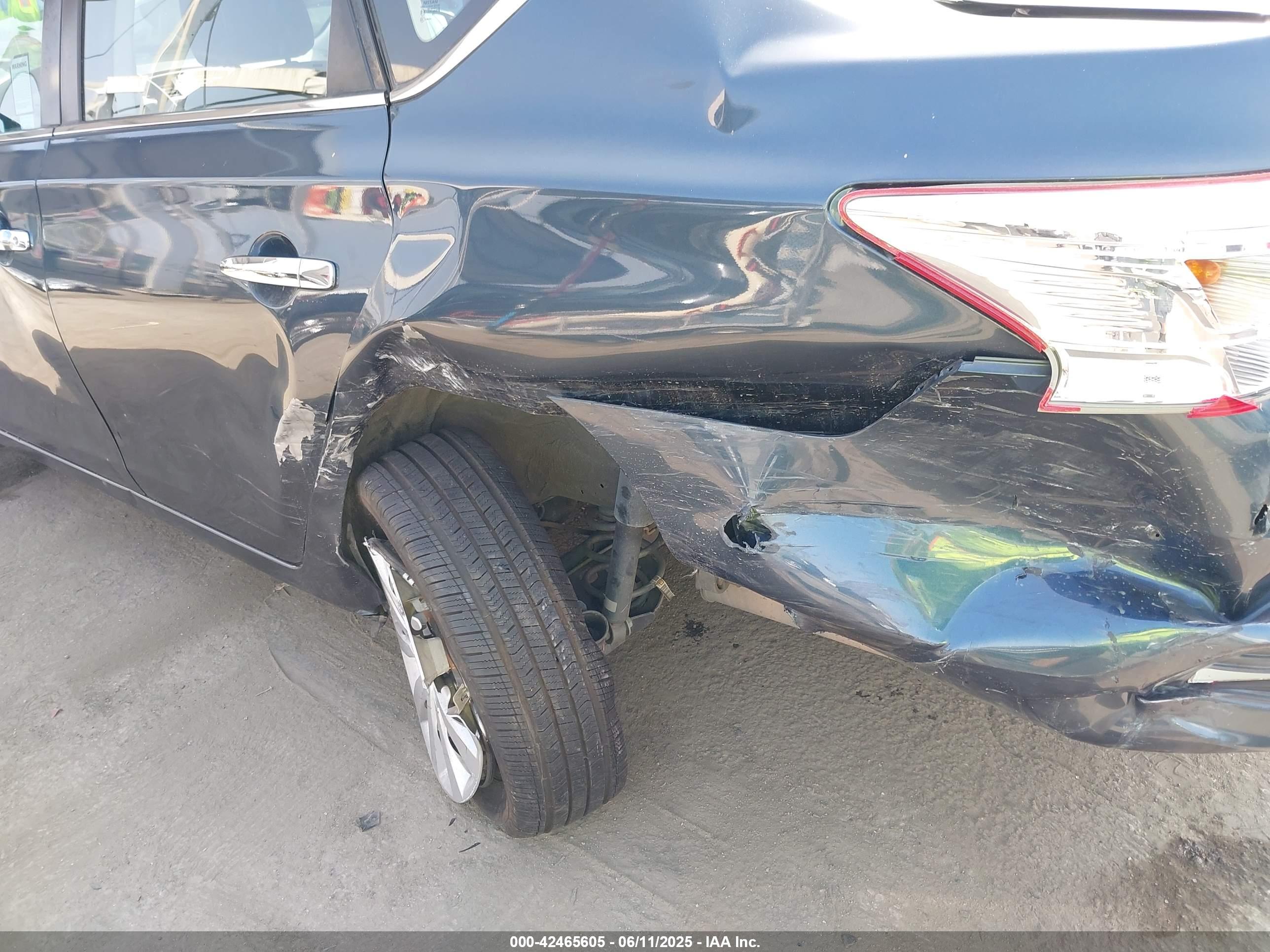 NISSAN SENTRA image 6
