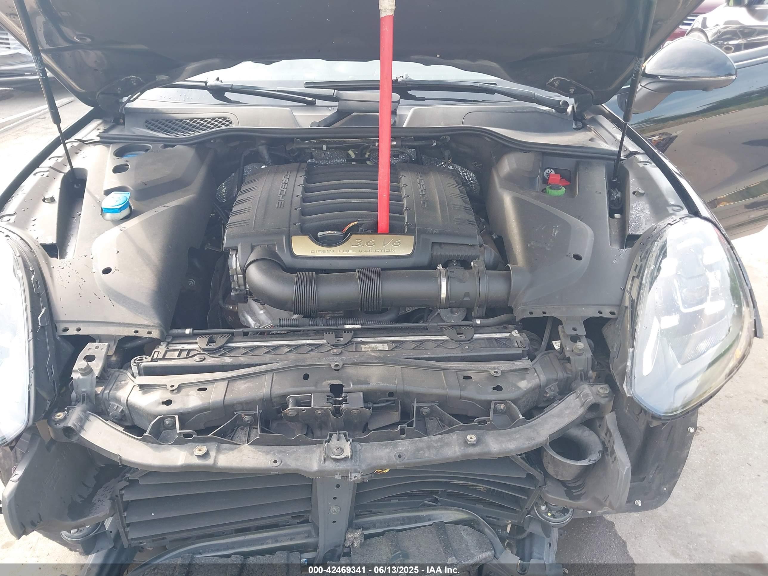 PORSCHE CAYENNE image 10