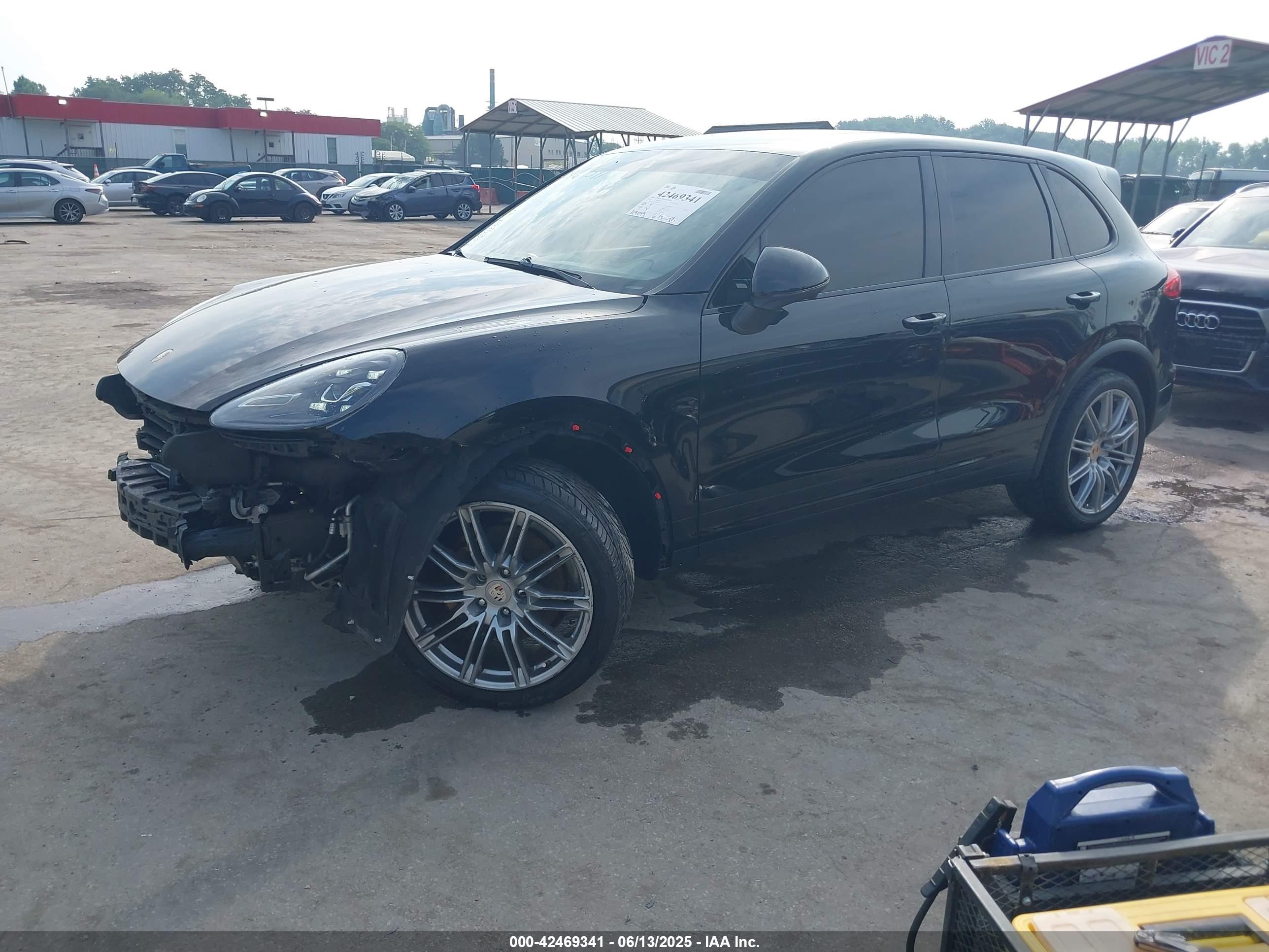 PORSCHE CAYENNE image 2