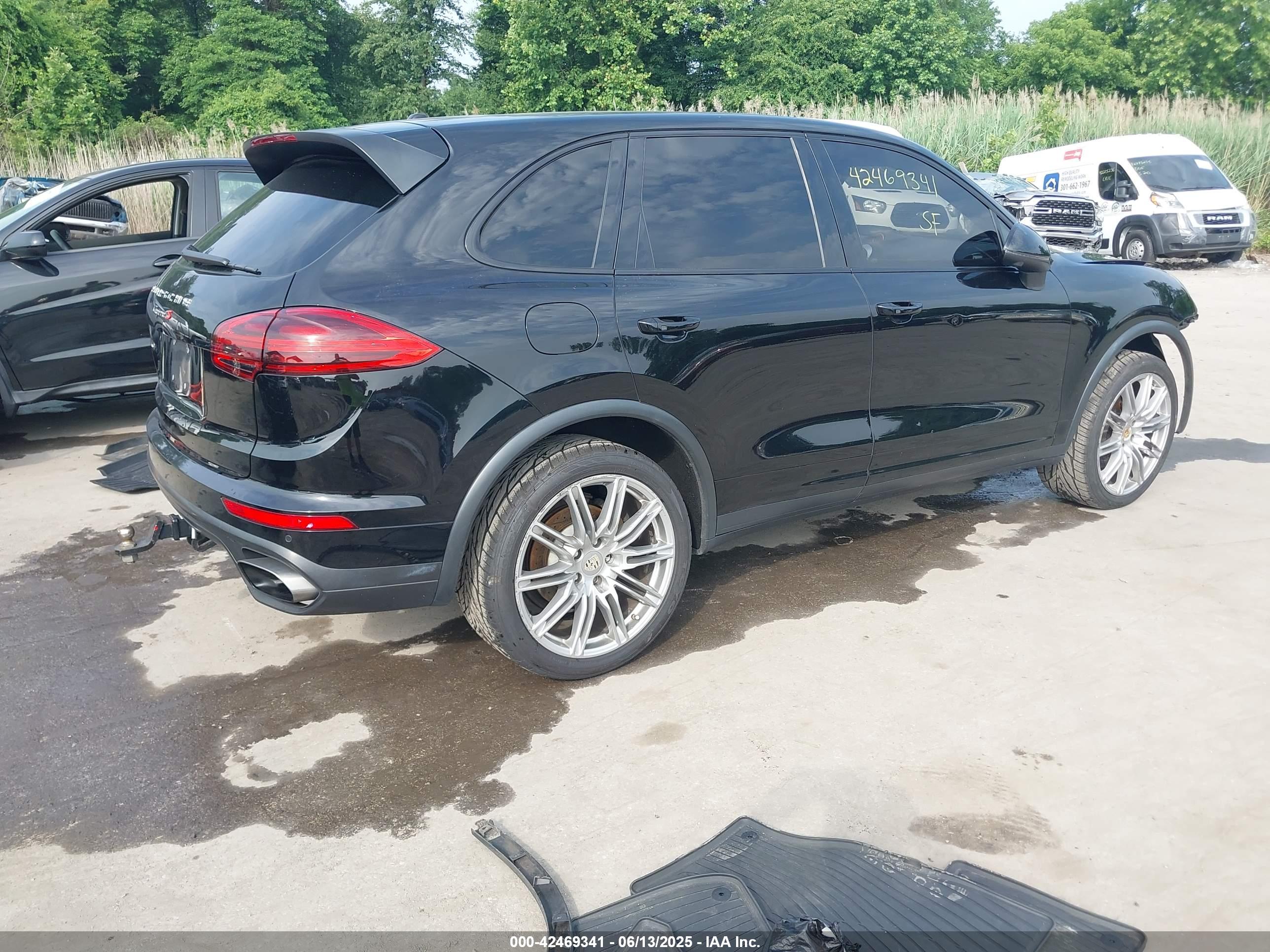 PORSCHE CAYENNE image 4