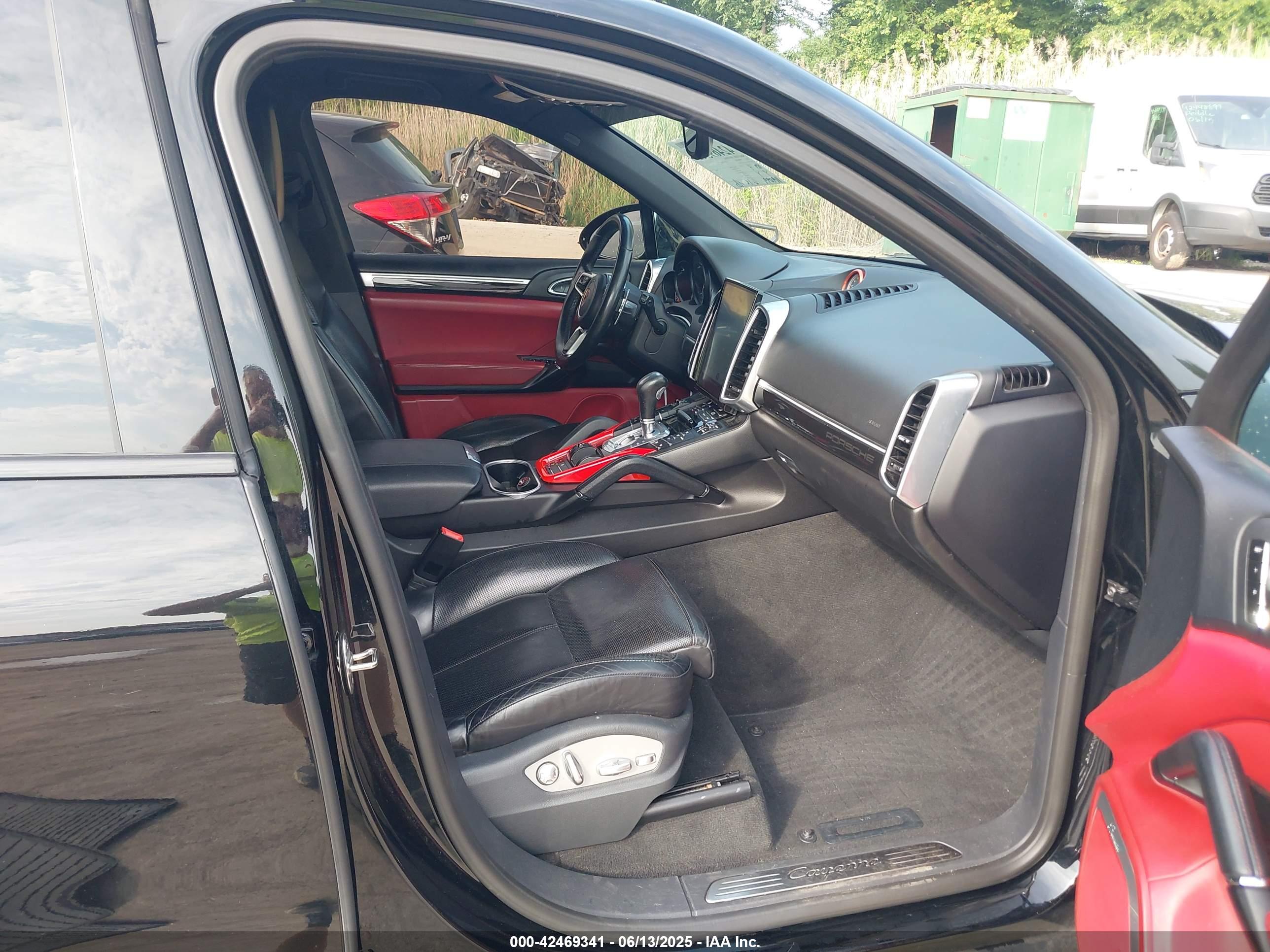 PORSCHE CAYENNE image 5