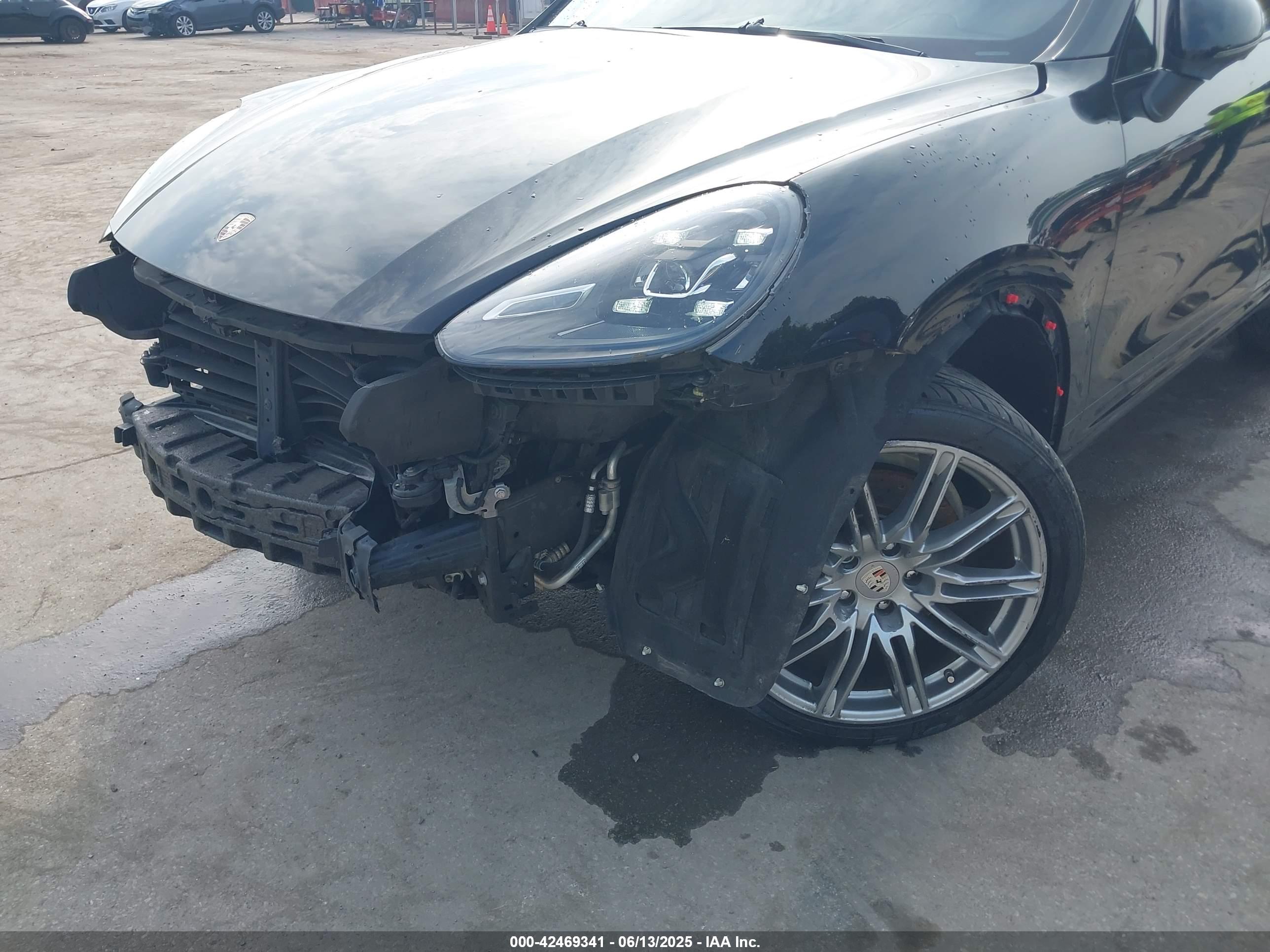 PORSCHE CAYENNE image 6