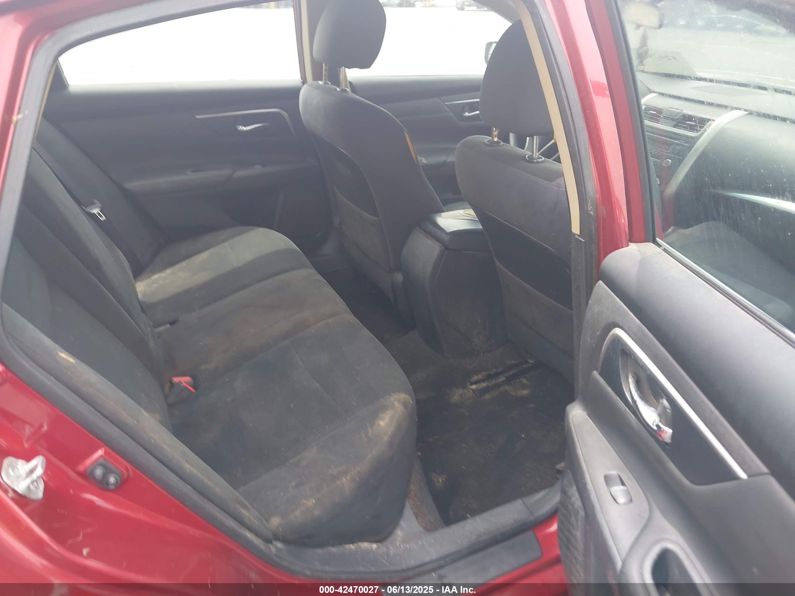 NISSAN ALTIMA image 8