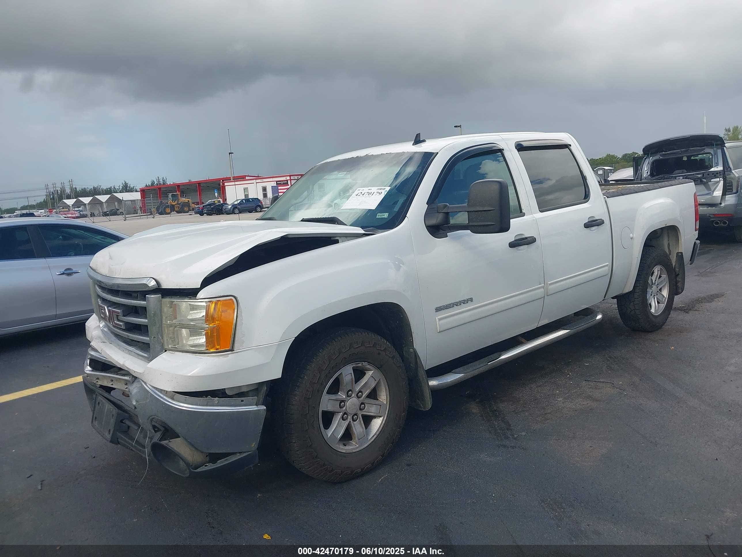 GMC SIERRA image 2