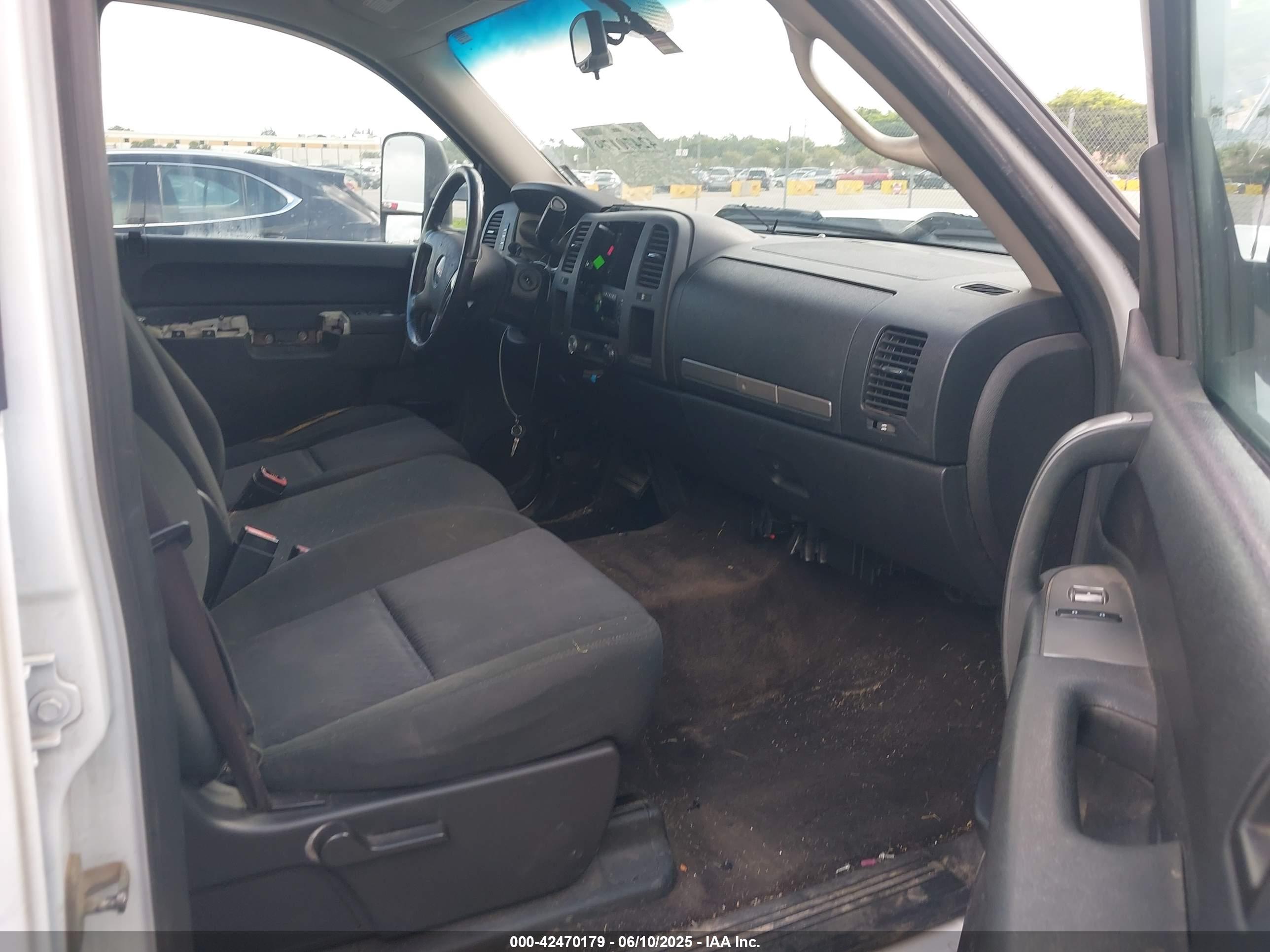 GMC SIERRA image 5