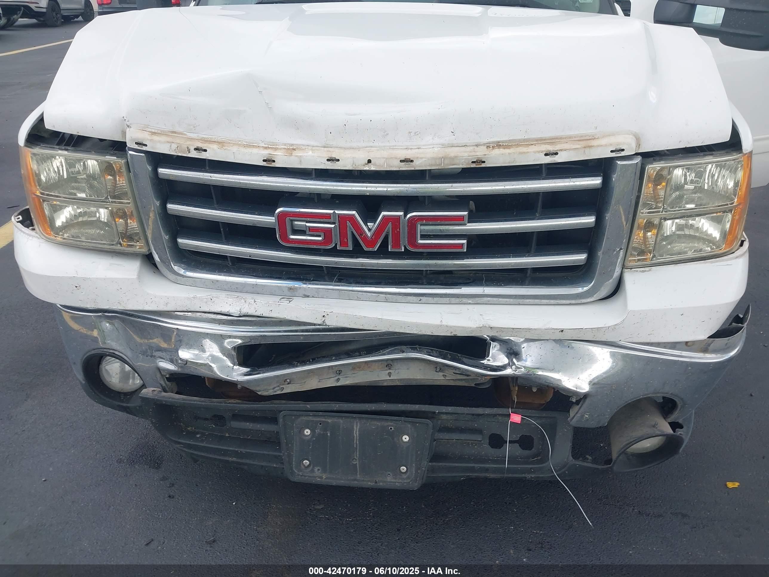 GMC SIERRA image 6